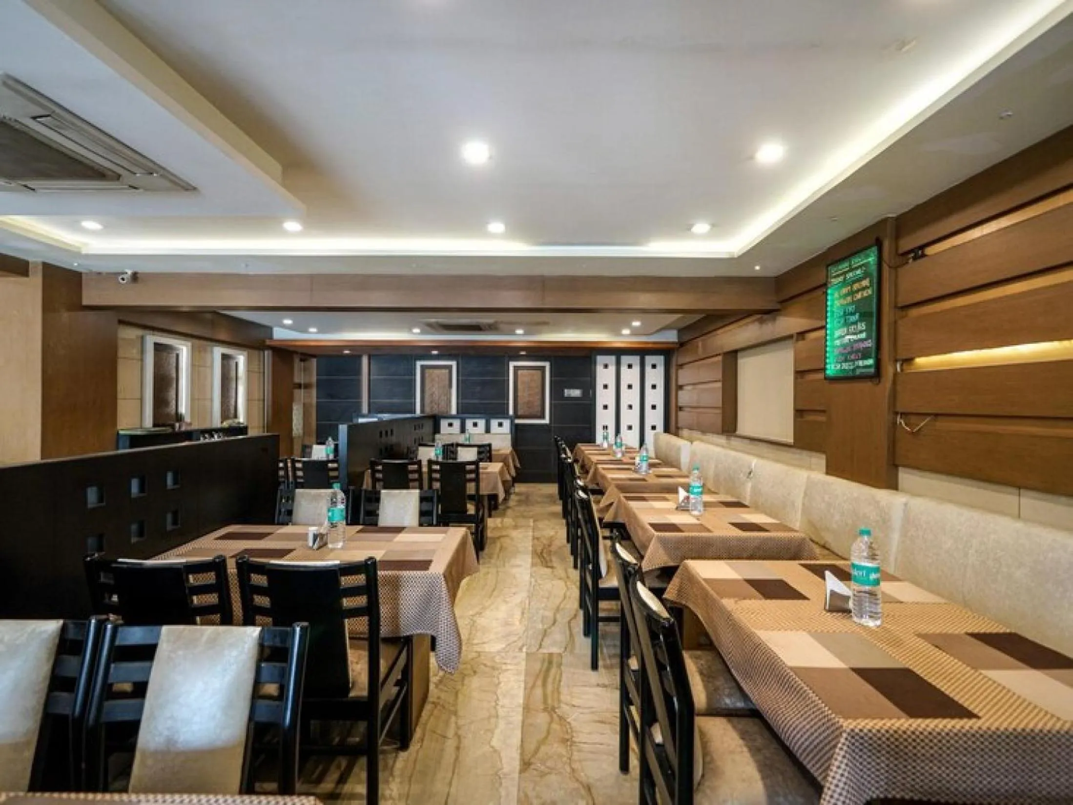 Restaurant/places to eat in Hotel City Tower, Chennai Central