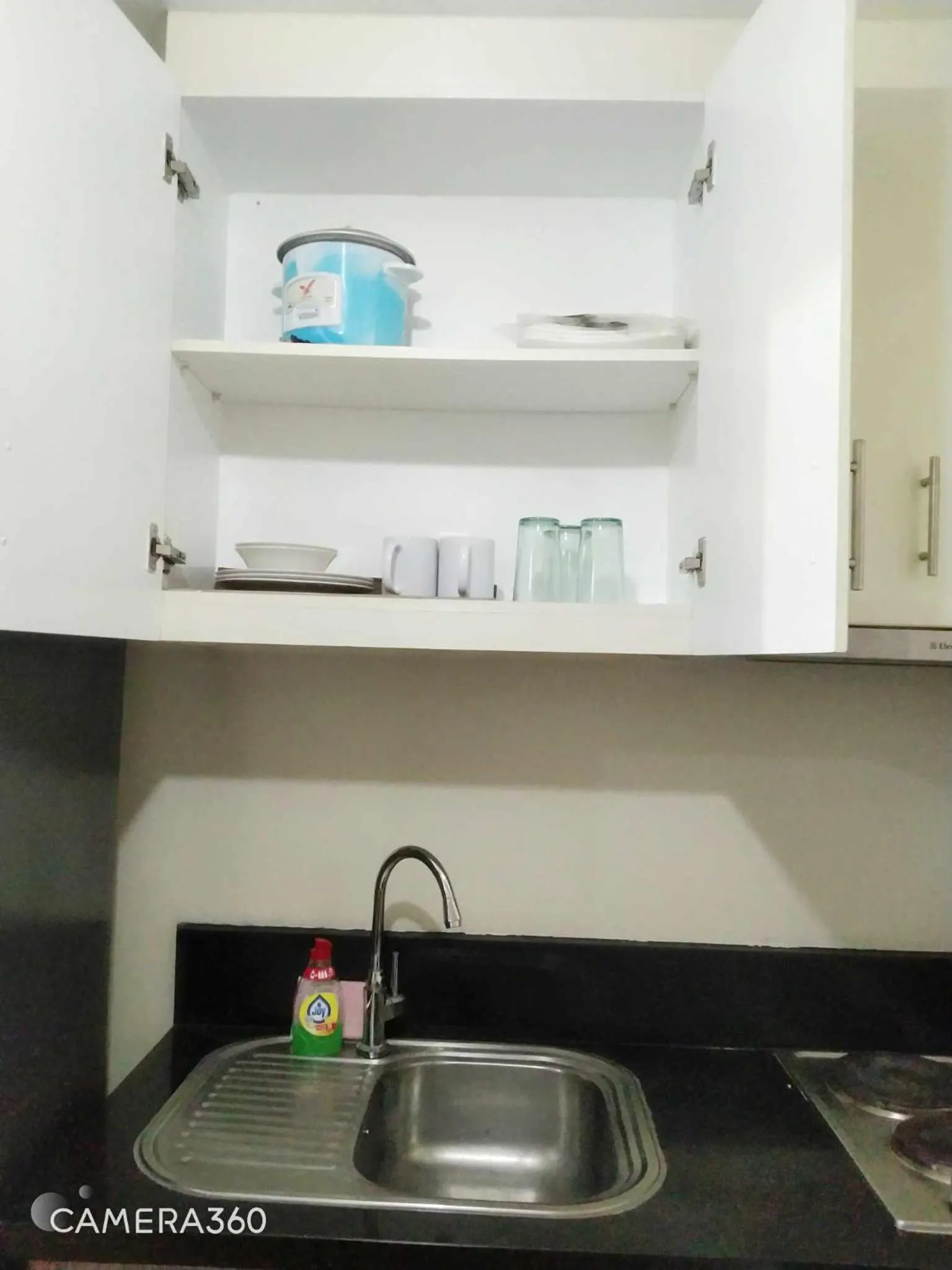 Kitchen or kitchenette in Pasay Condotel near NAIA terminal 3 (3 mins walk in)