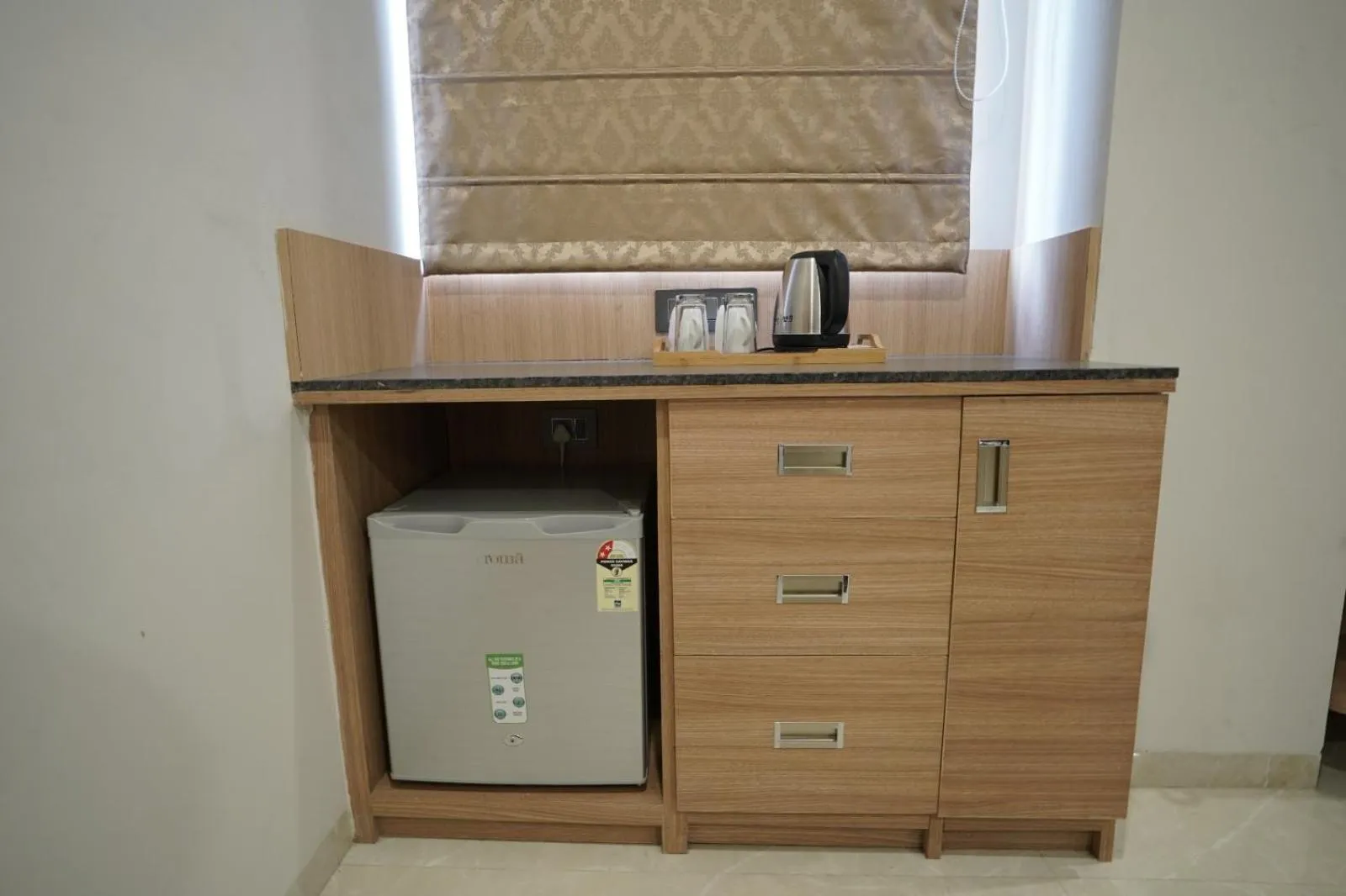 Coffee/tea facilities in Hotel Krishna Inn