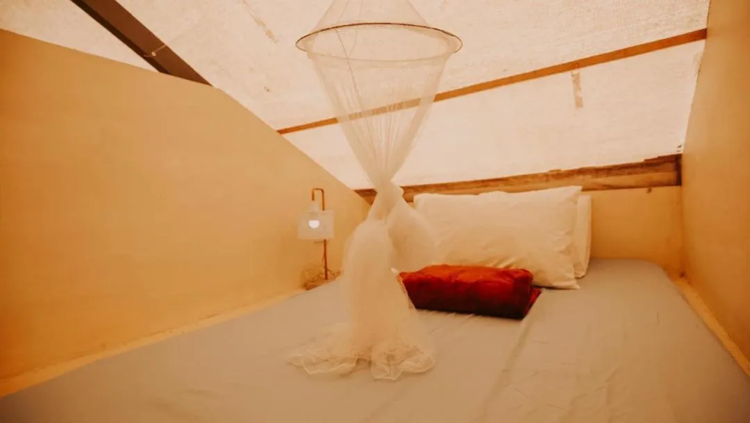 Bed in Playa La Caleta Bataan