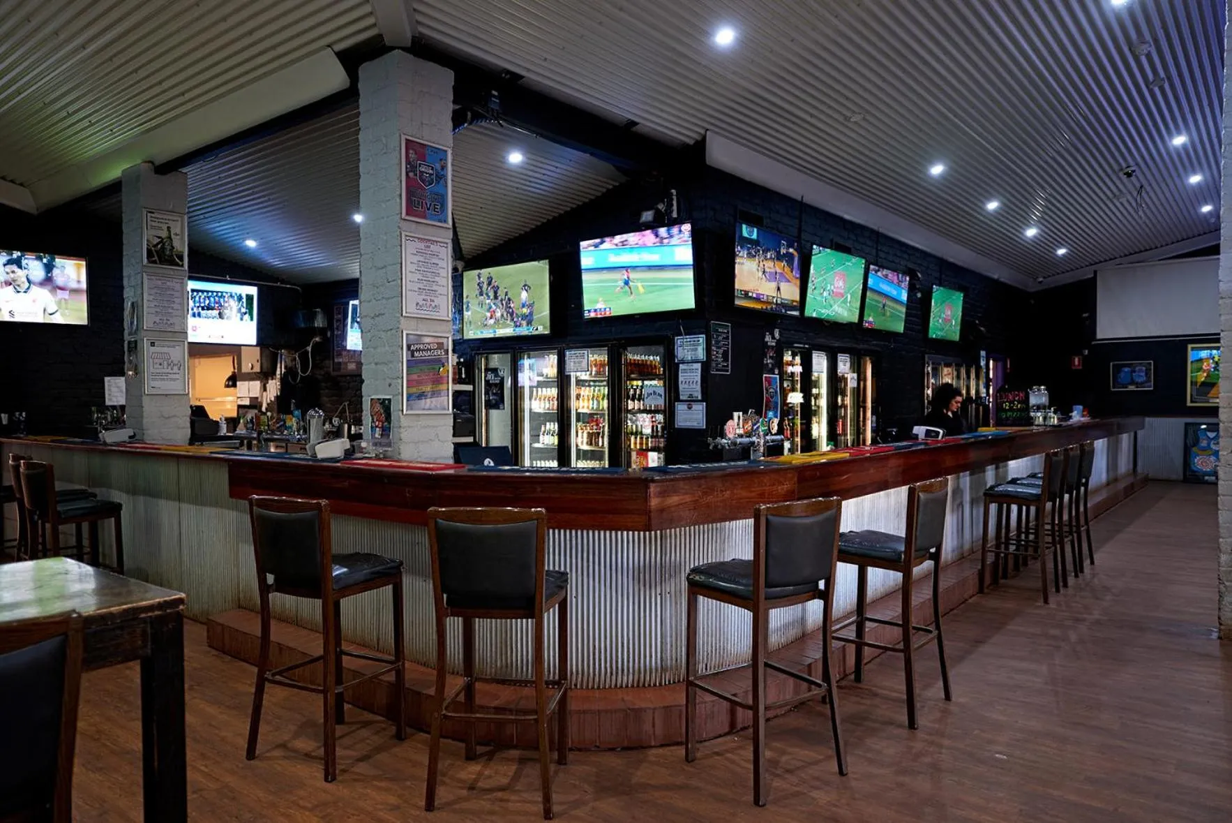 Lounge or bar in Newman Hotel