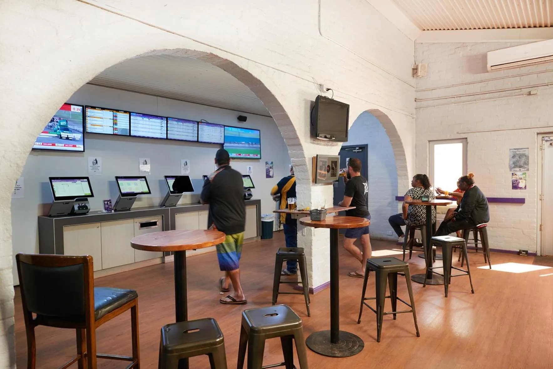 Lounge or bar in Newman Hotel