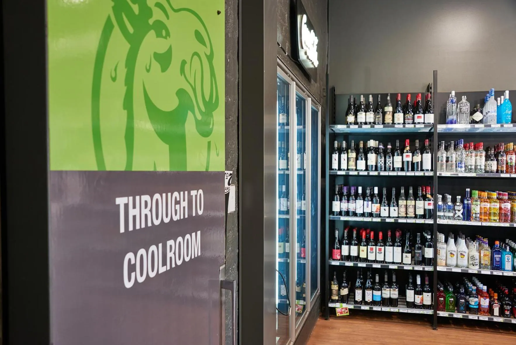 Food and drinks in Newman Hotel