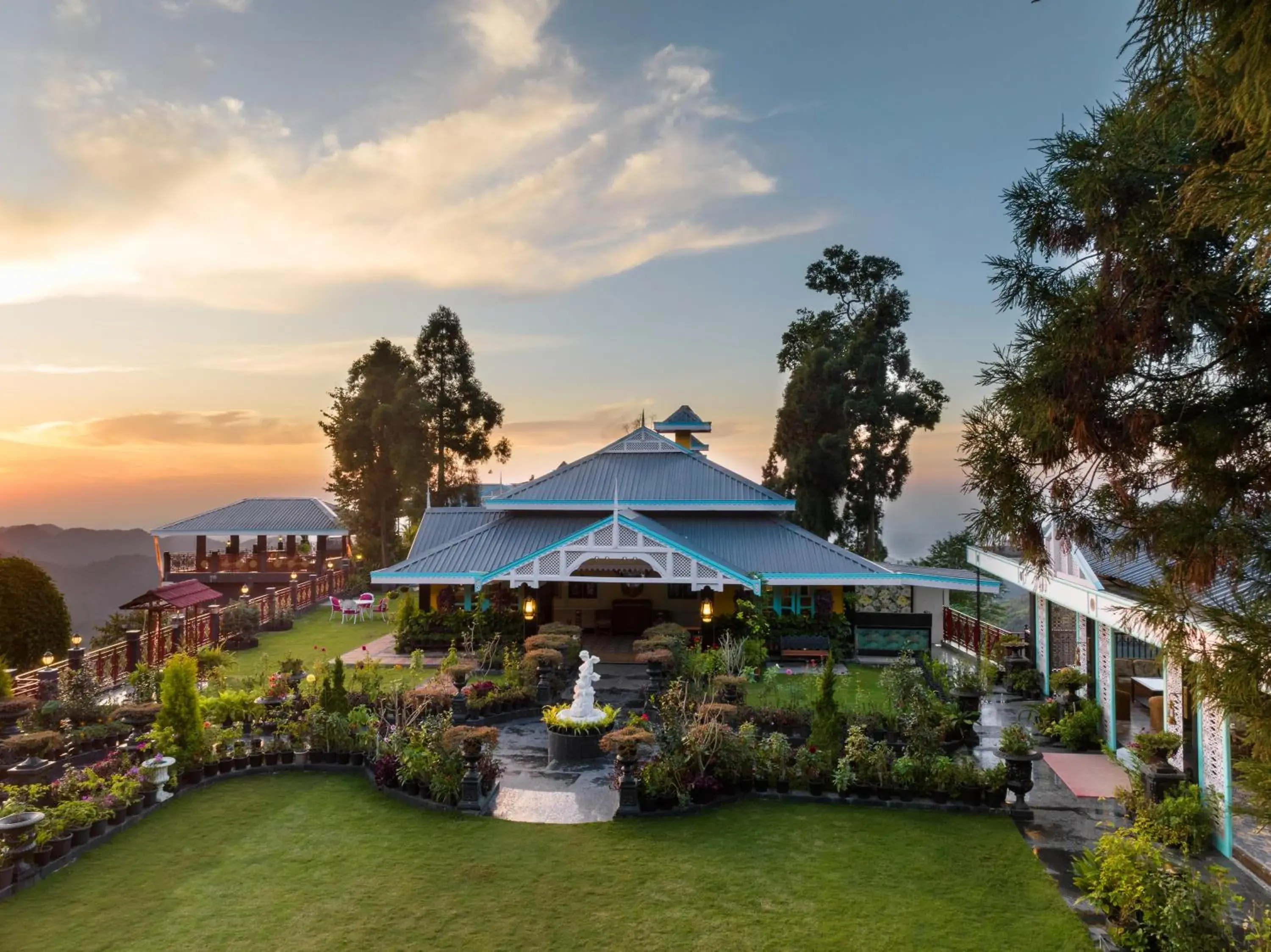 Mayfair Manor Jungpana Mayfair Manor Jungpana