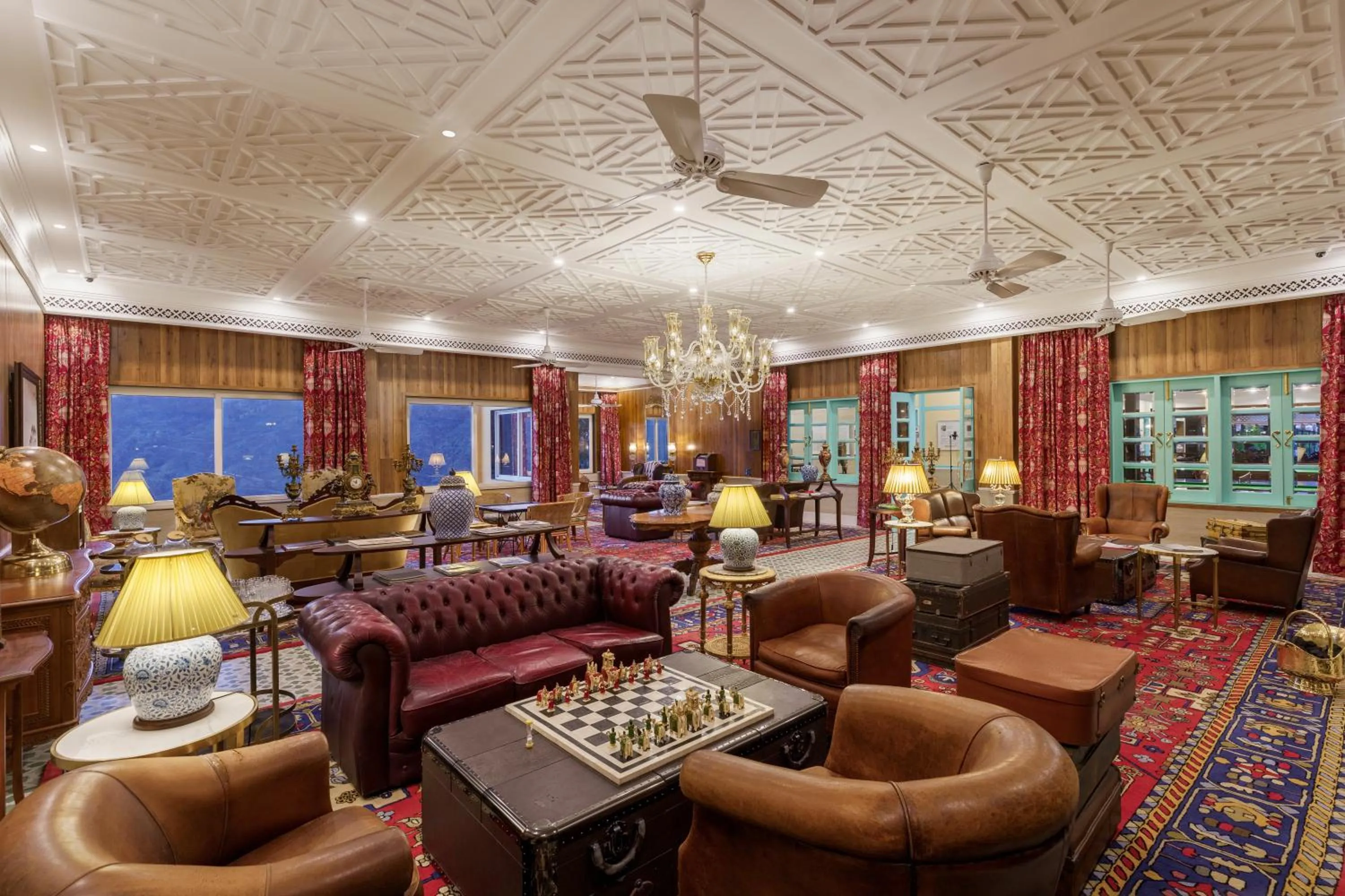 Library in Mayfair Manor Jungpana