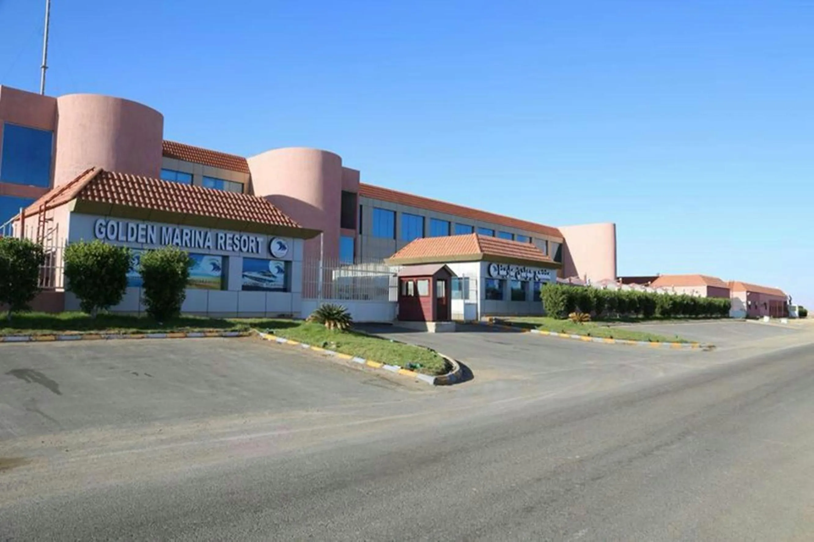 Facade/entrance in Hotel & Resort Golden Marina Yanbu