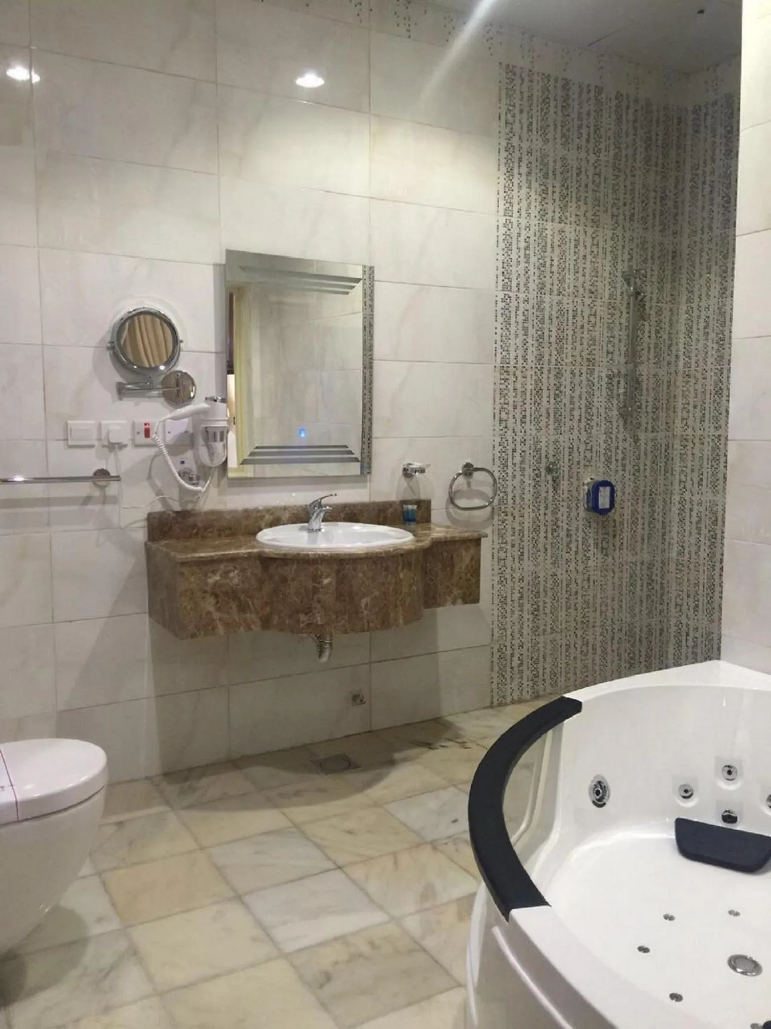 Toilet in Hotel & Resort Golden Marina Yanbu
