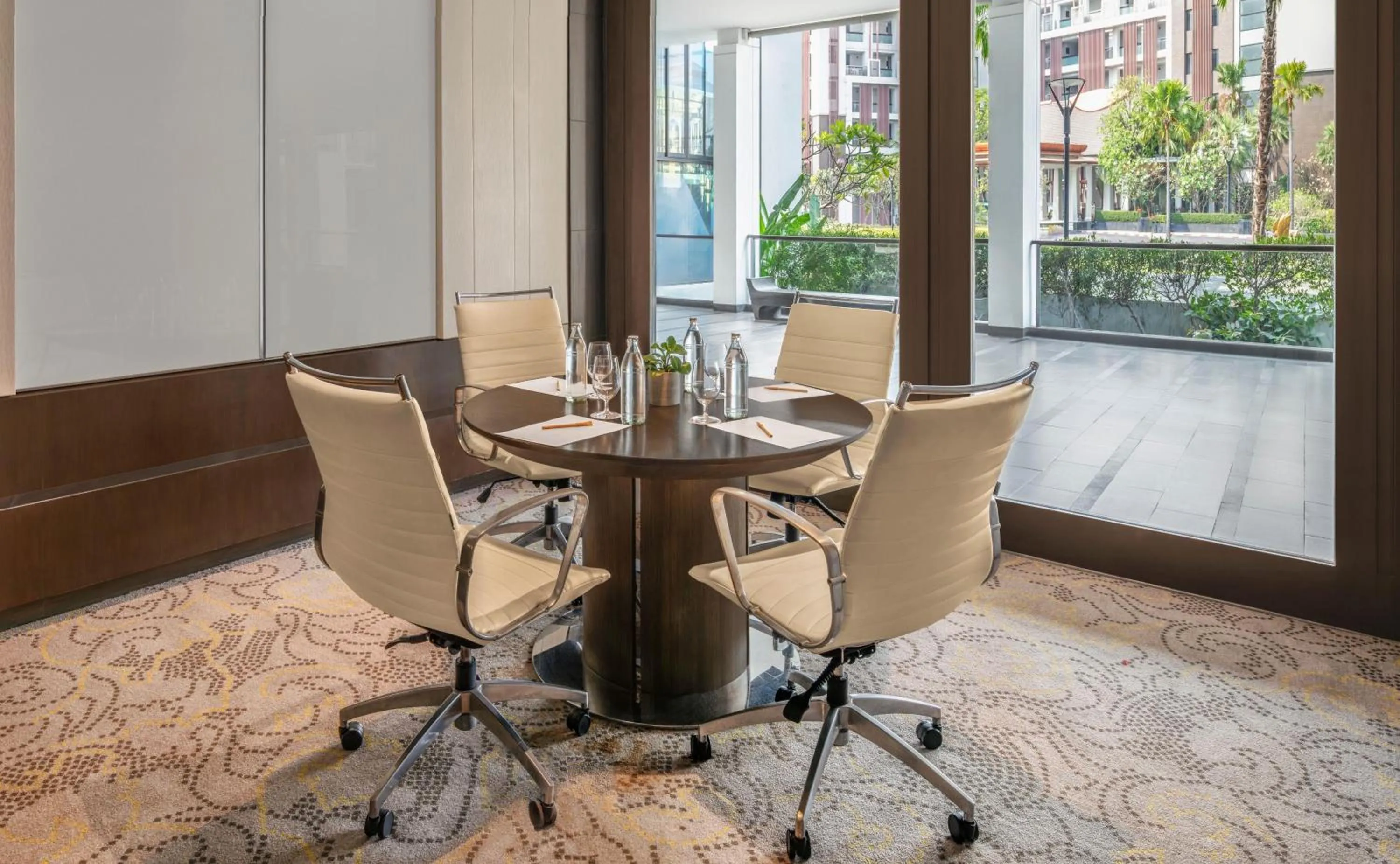 Meeting/conference room in Hilton Bangkok Suvarnabhumi Golf Resort & Spa