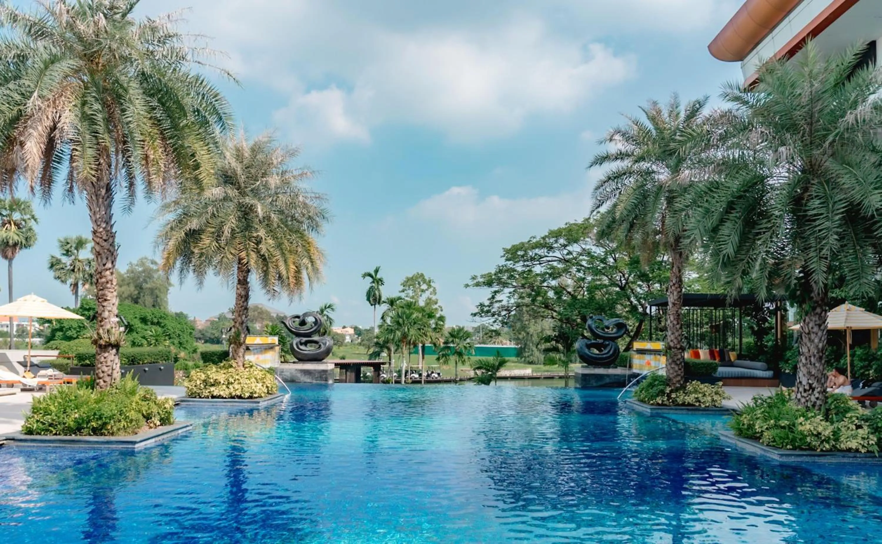 Pool view in Hilton Bangkok Suvarnabhumi Golf Resort & Spa