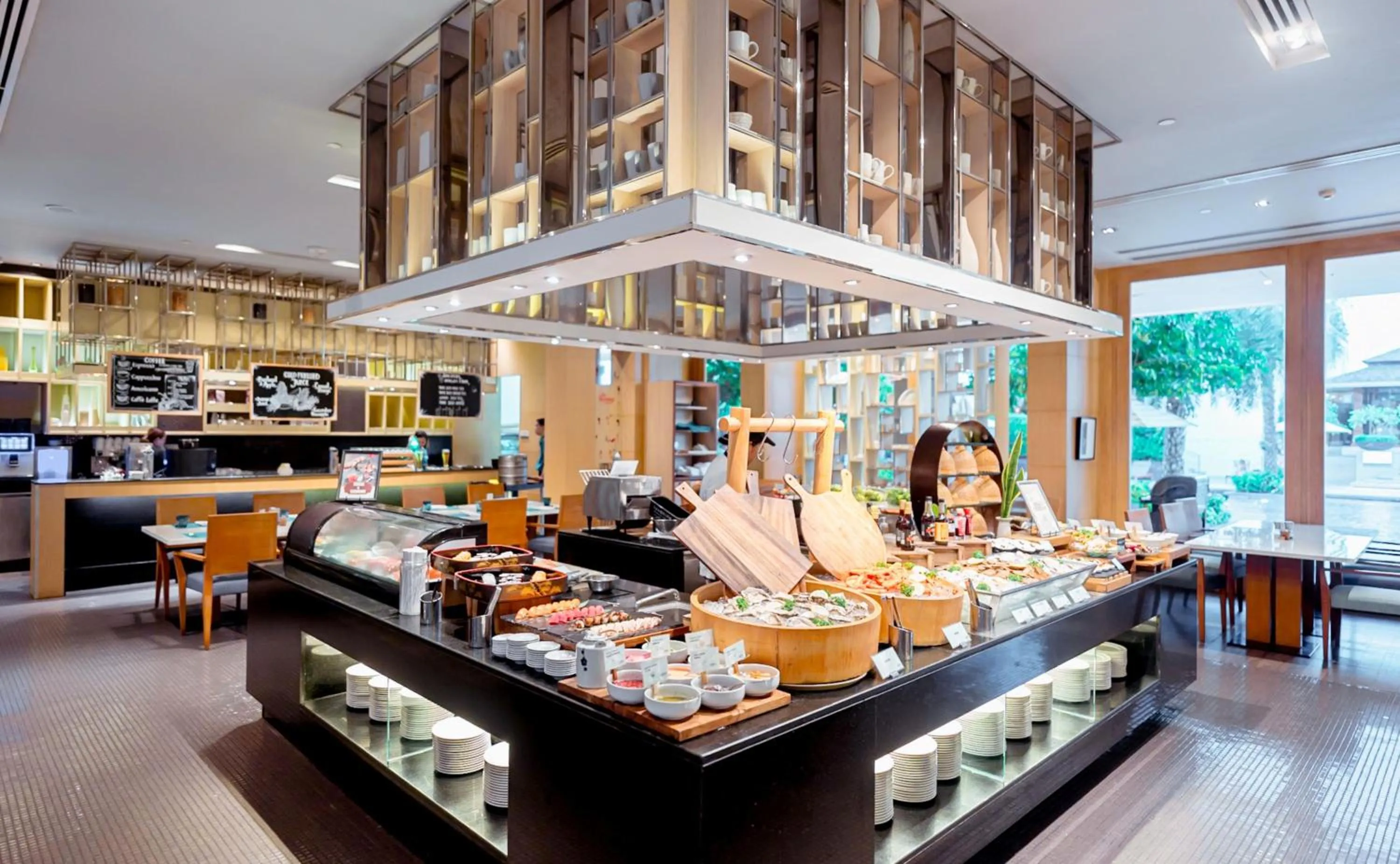 Restaurant/places to eat in Hilton Bangkok Suvarnabhumi Golf Resort & Spa