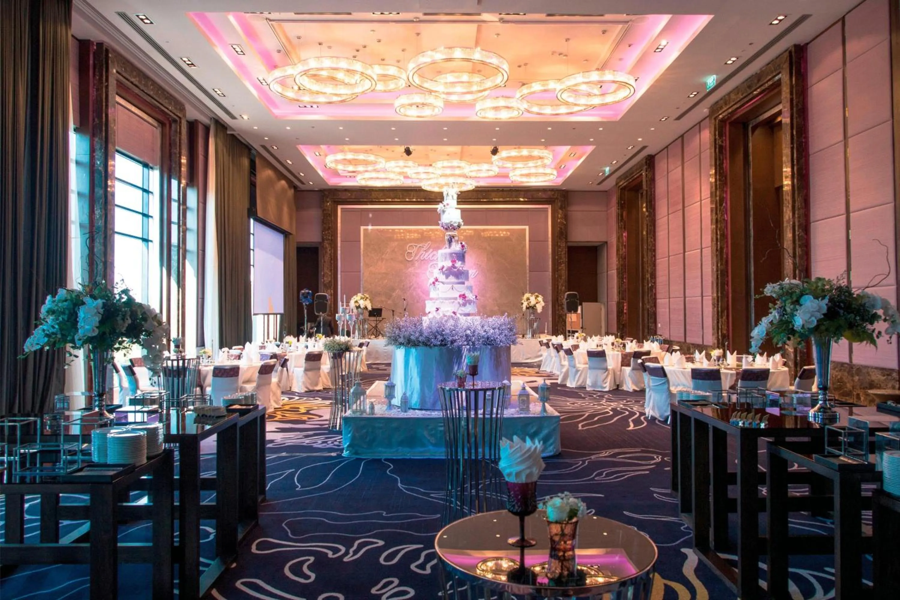 Lobby or reception in Le Meridien Suvarnabhumi, Bangkok Golf Resort and Spa