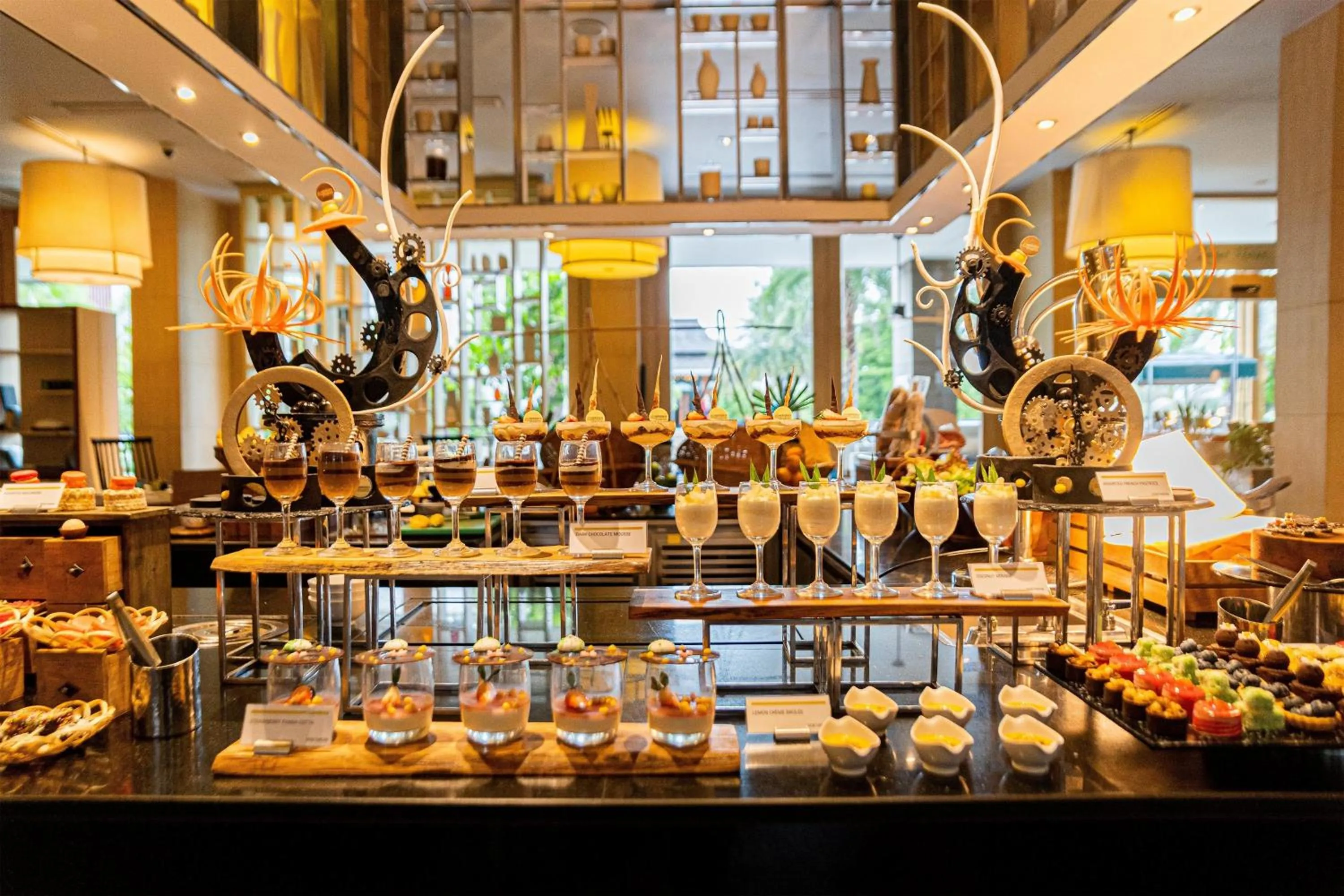 Lounge or bar in Le Meridien Suvarnabhumi, Bangkok Golf Resort and Spa