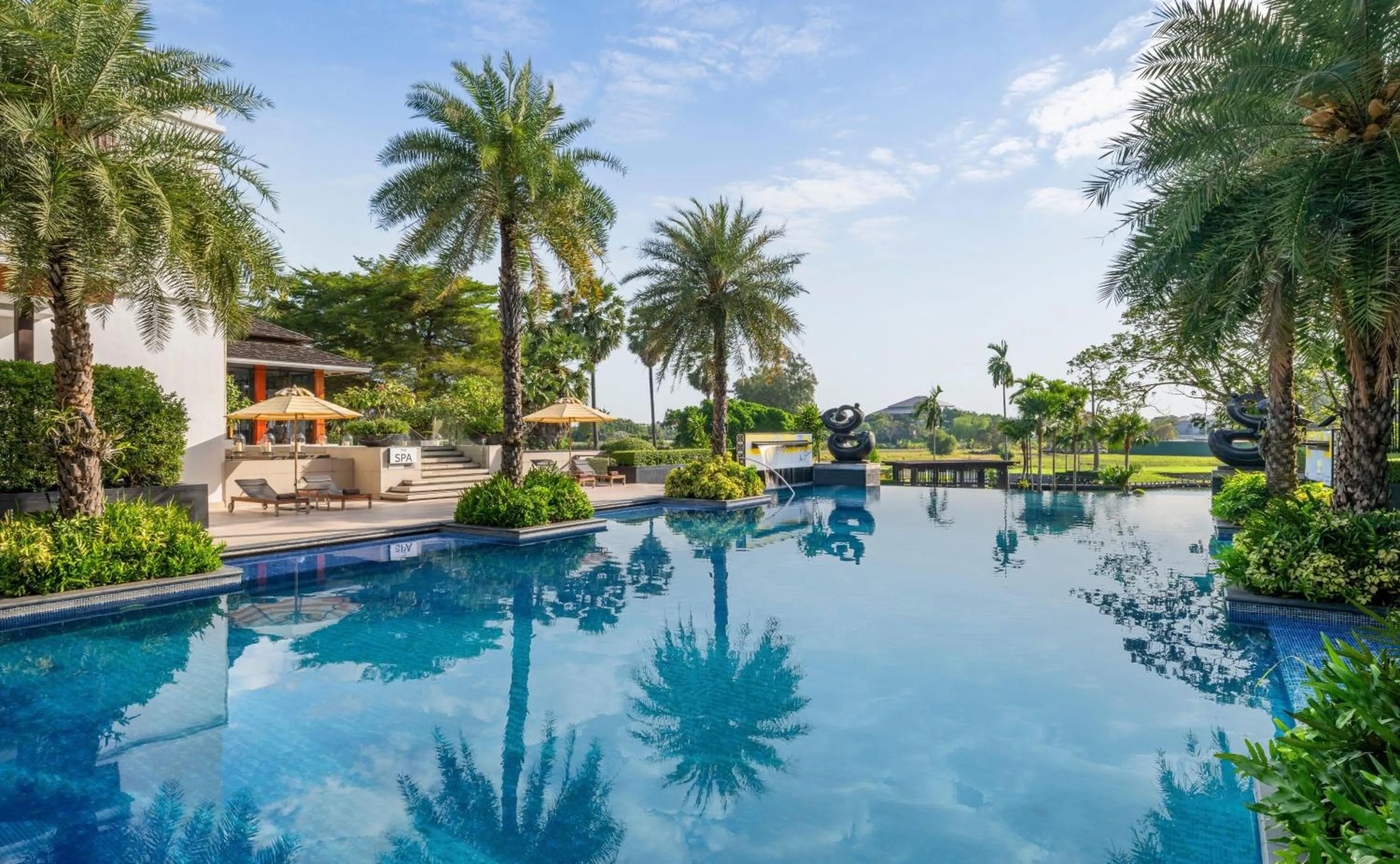 Pool view in Hilton Bangkok Suvarnabhumi Golf Resort & Spa