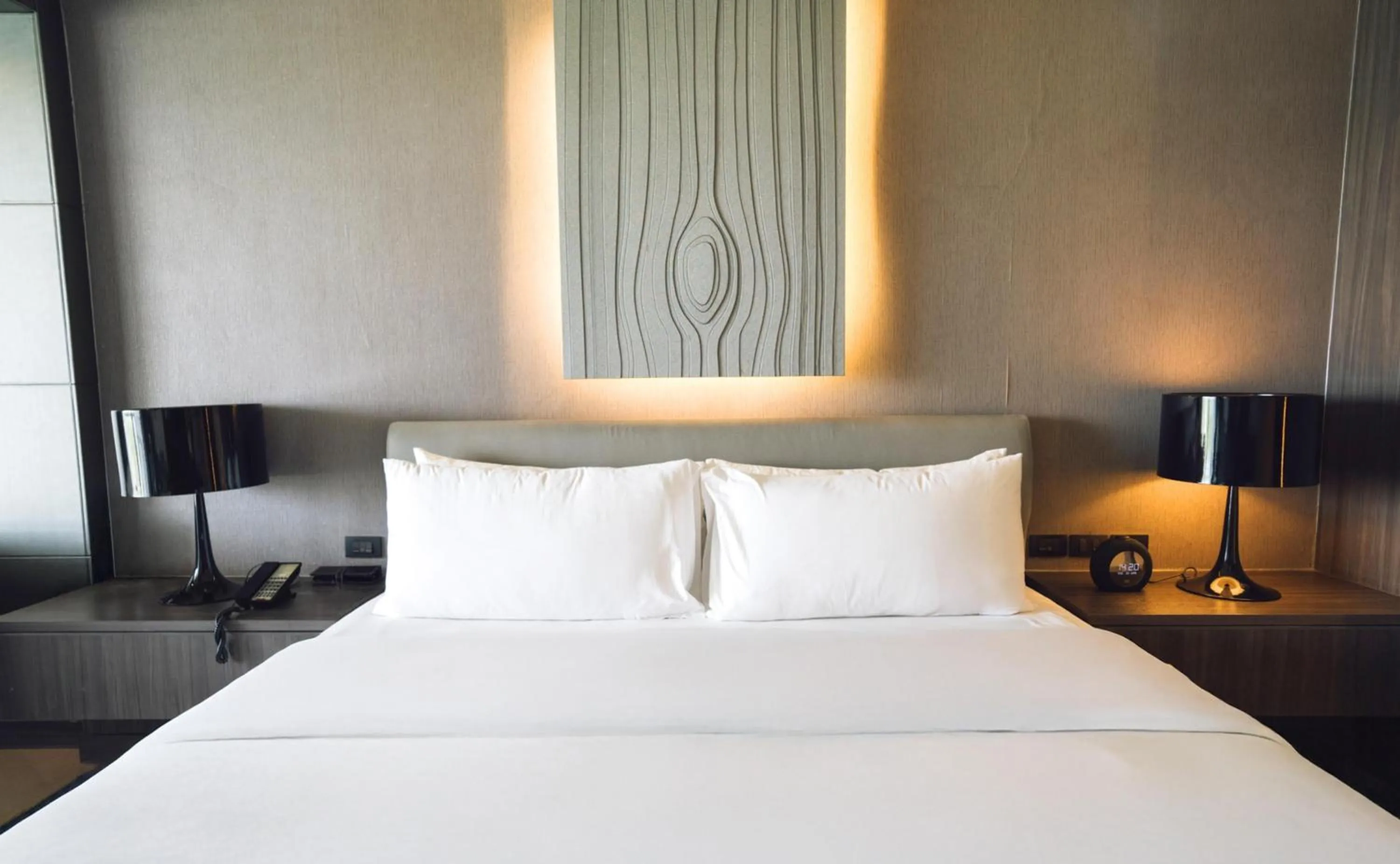 Bed in Hilton Bangkok Suvarnabhumi Golf Resort & Spa