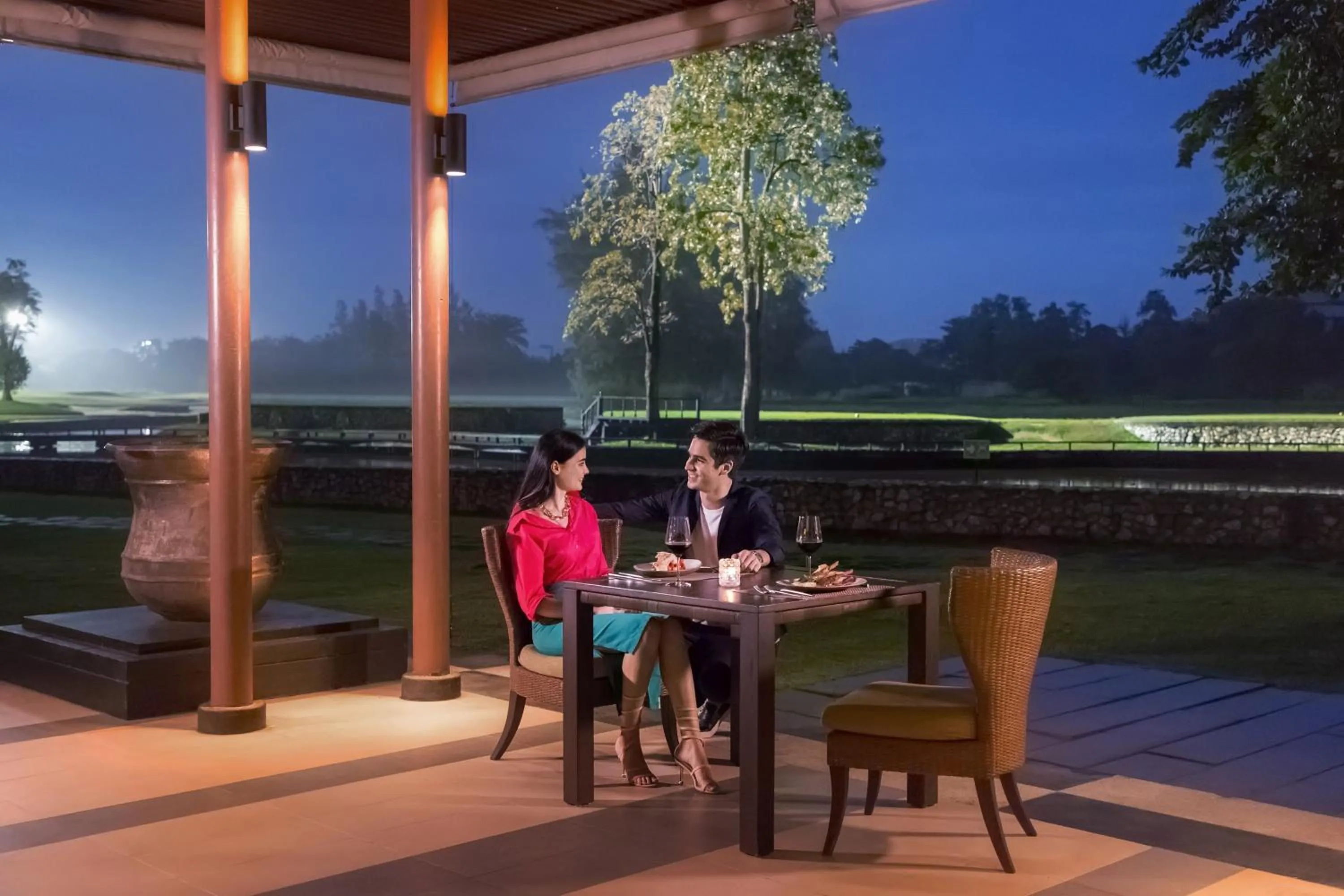 Restaurant/places to eat in Le Meridien Suvarnabhumi, Bangkok Golf Resort and Spa