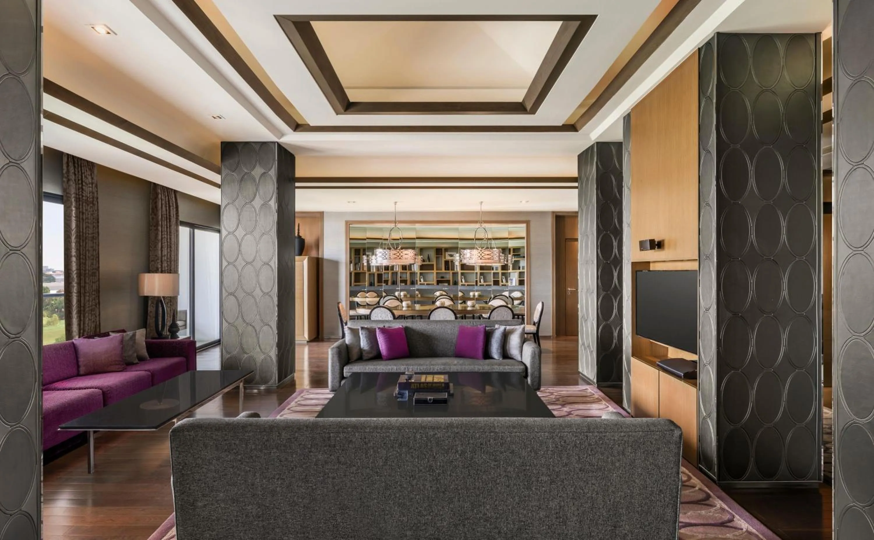 Living room in Hilton Bangkok Suvarnabhumi Golf Resort & Spa