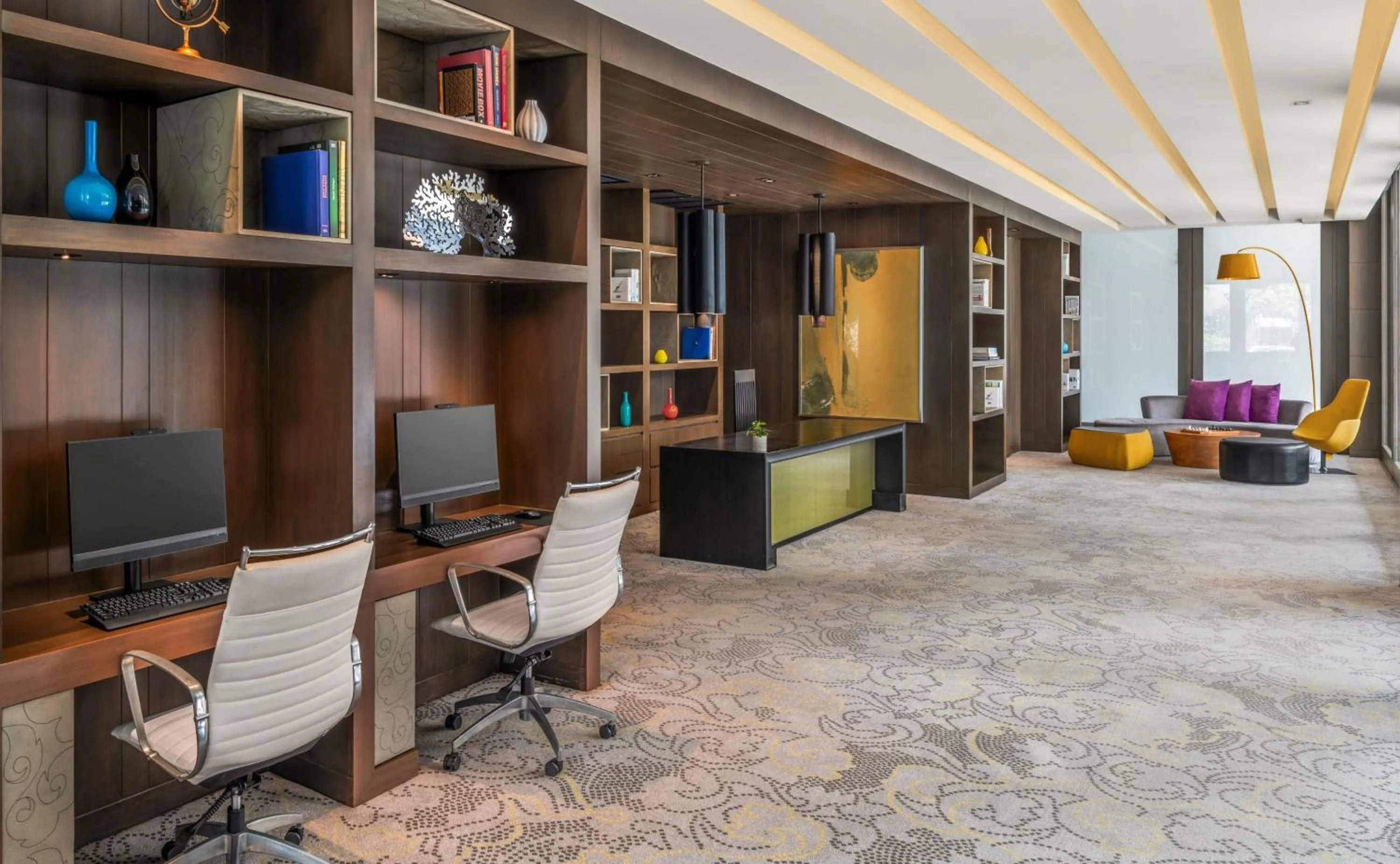 Business facilities in Hilton Bangkok Suvarnabhumi Golf Resort & Spa