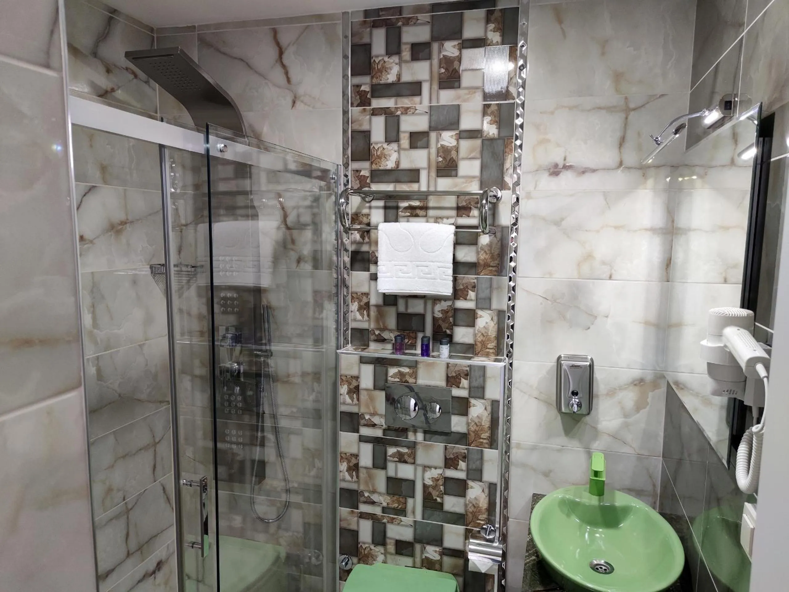 Shower in Galata istanbul Hotel