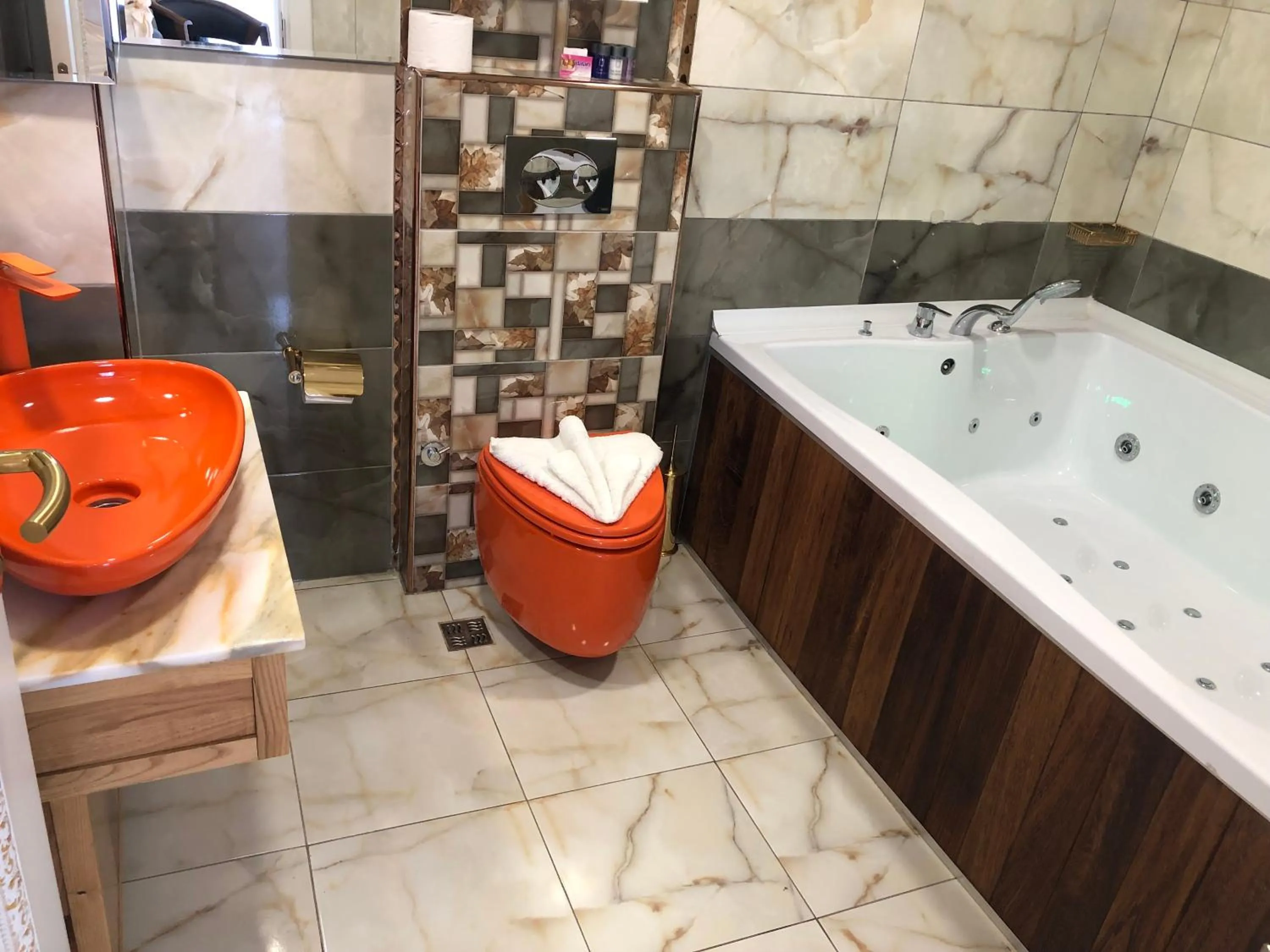 Shower in Galata istanbul Hotel