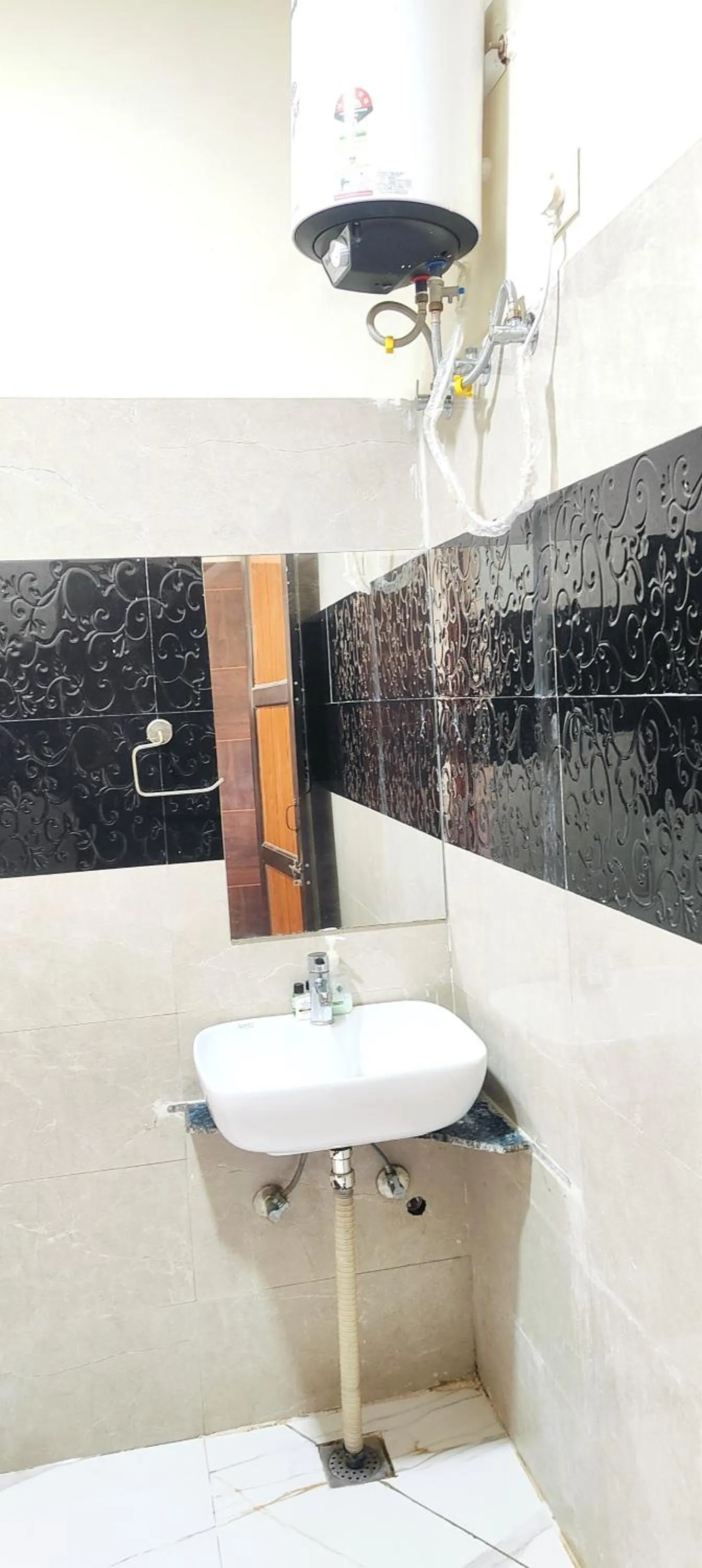 Bathroom in Hotel Grand Vijay