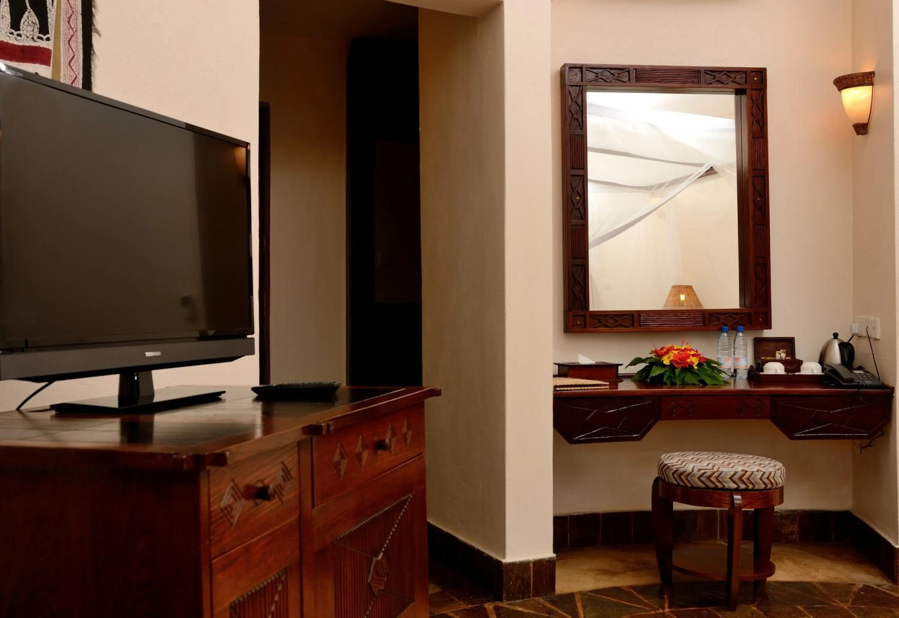 TV and multimedia in Ocean Paradise Resort & Spa
