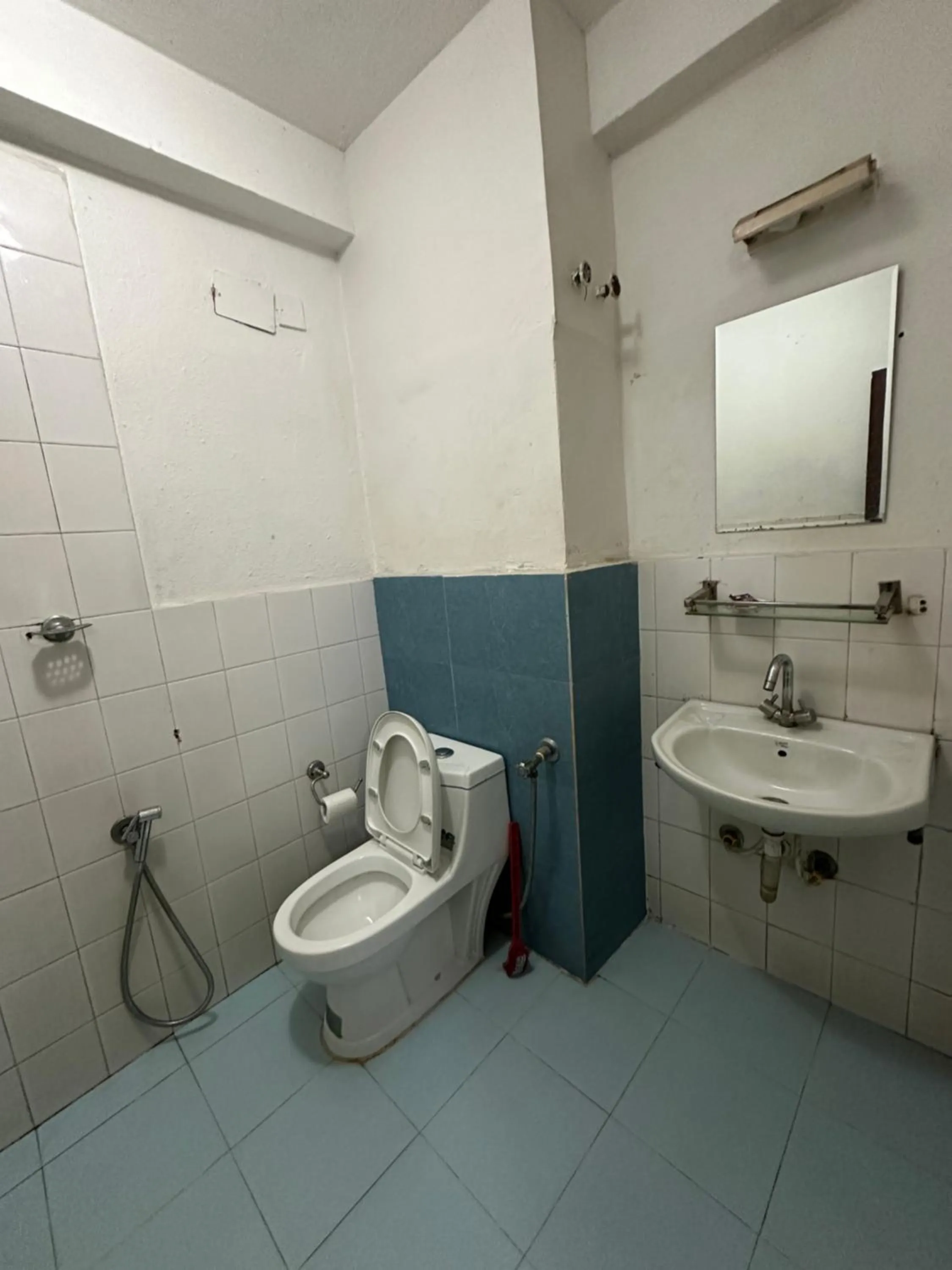 Om Tara Guest House Pvt Ltd