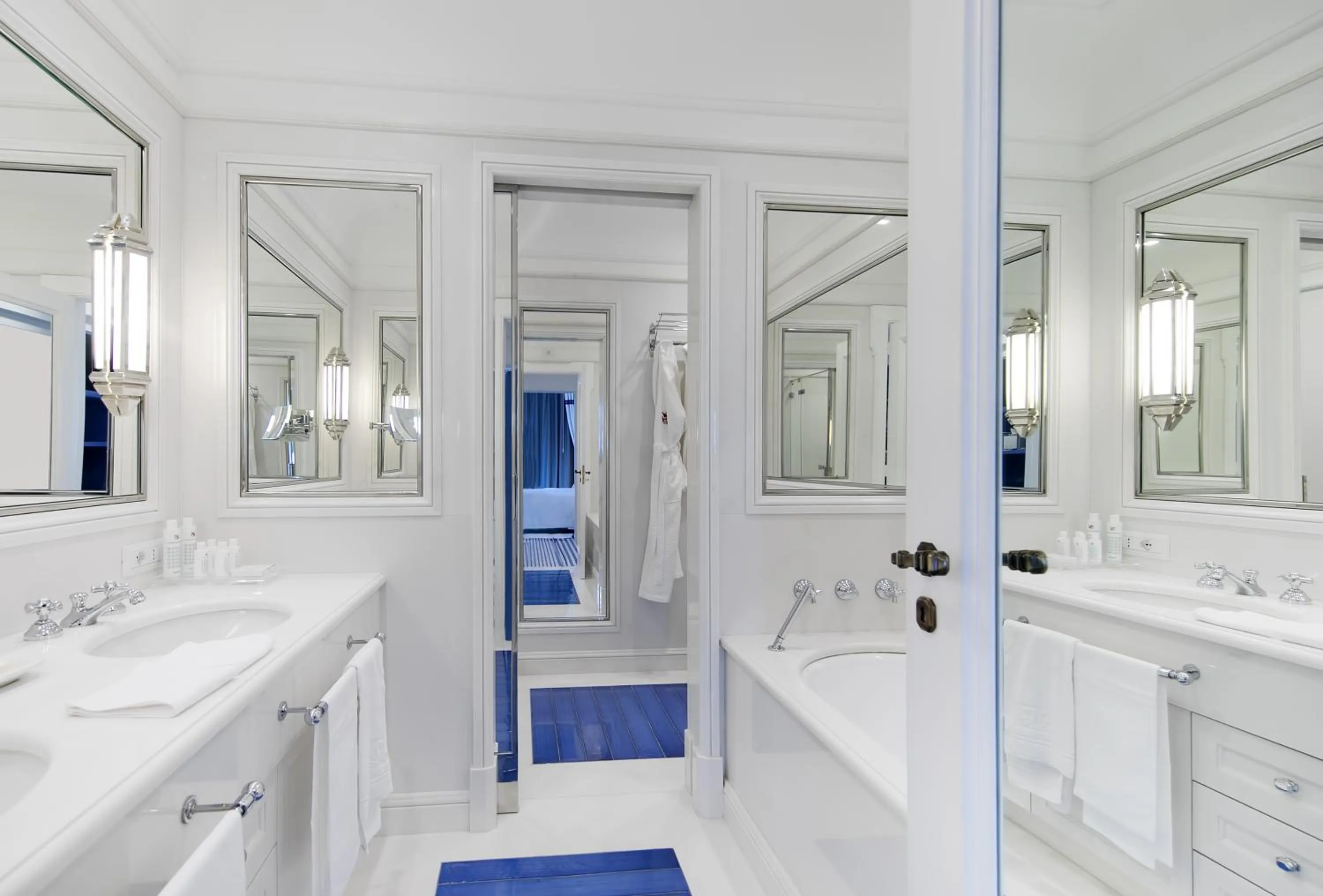 Bathroom in Il San Pietro di Positano