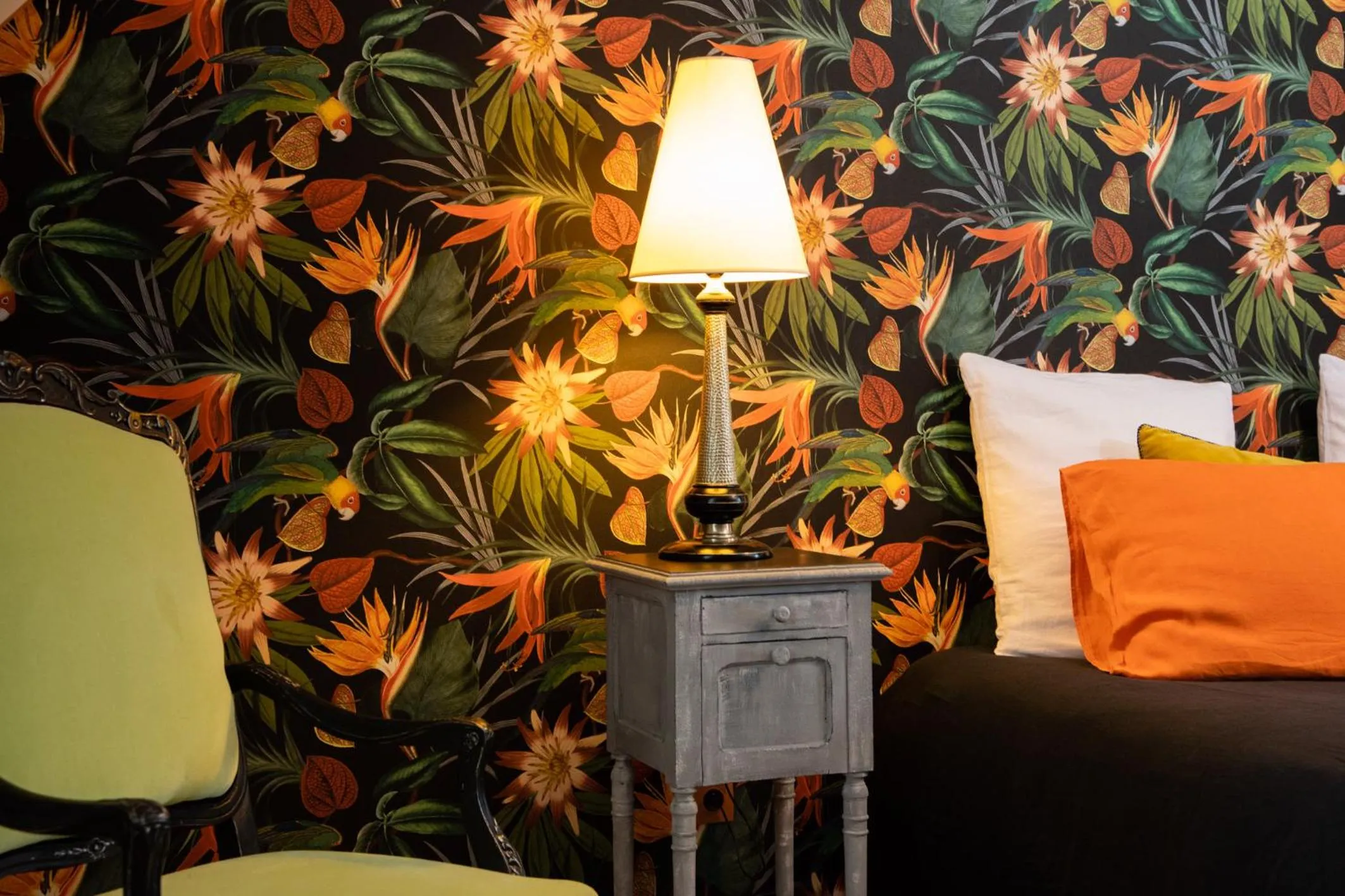 Property building in L'école des garçons