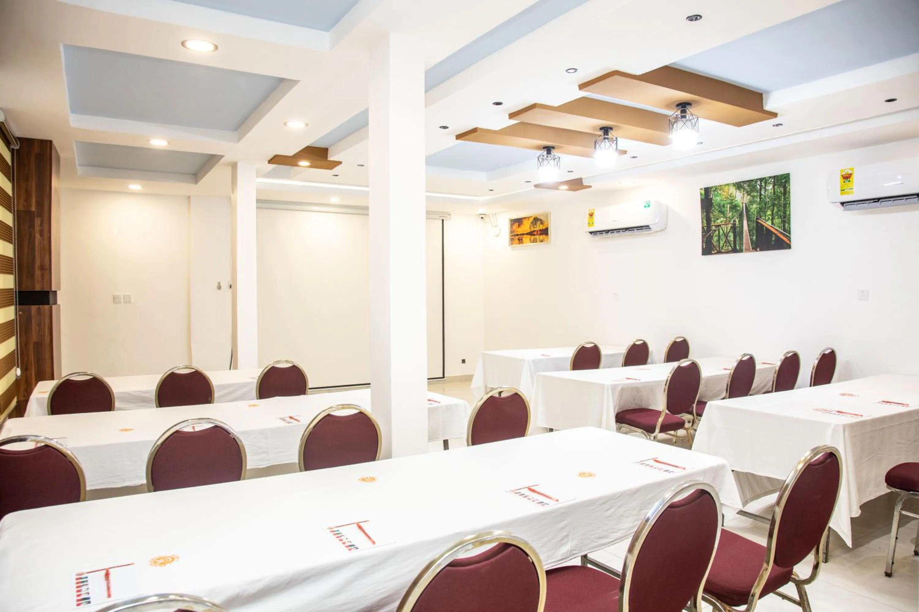 Banquet/Function facilities in SSNIT GUEST HOUSE