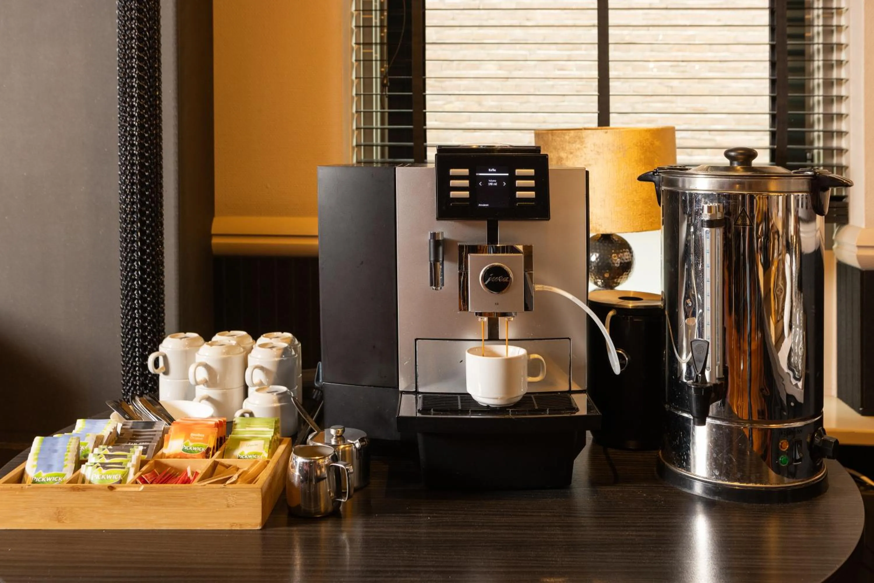 Breakfast in Hampshire Hotel Petit Nord