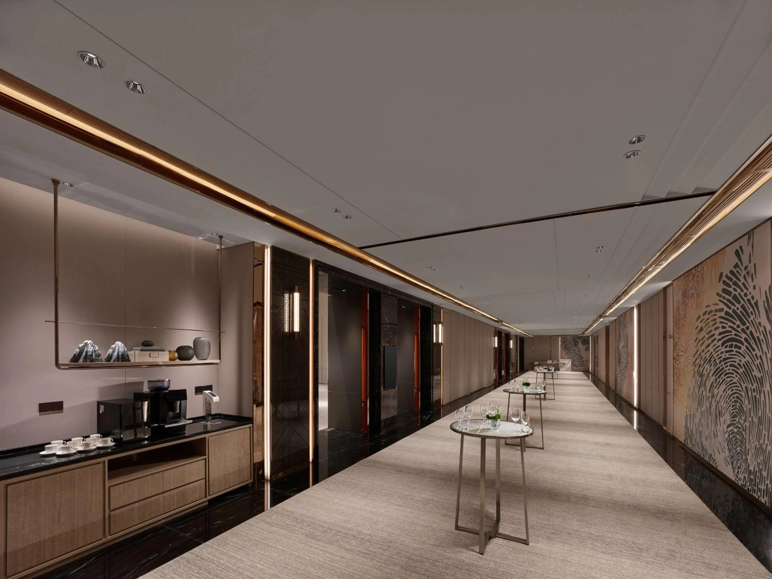 Meeting/conference room in DoubleTree By Hilton Cangnan