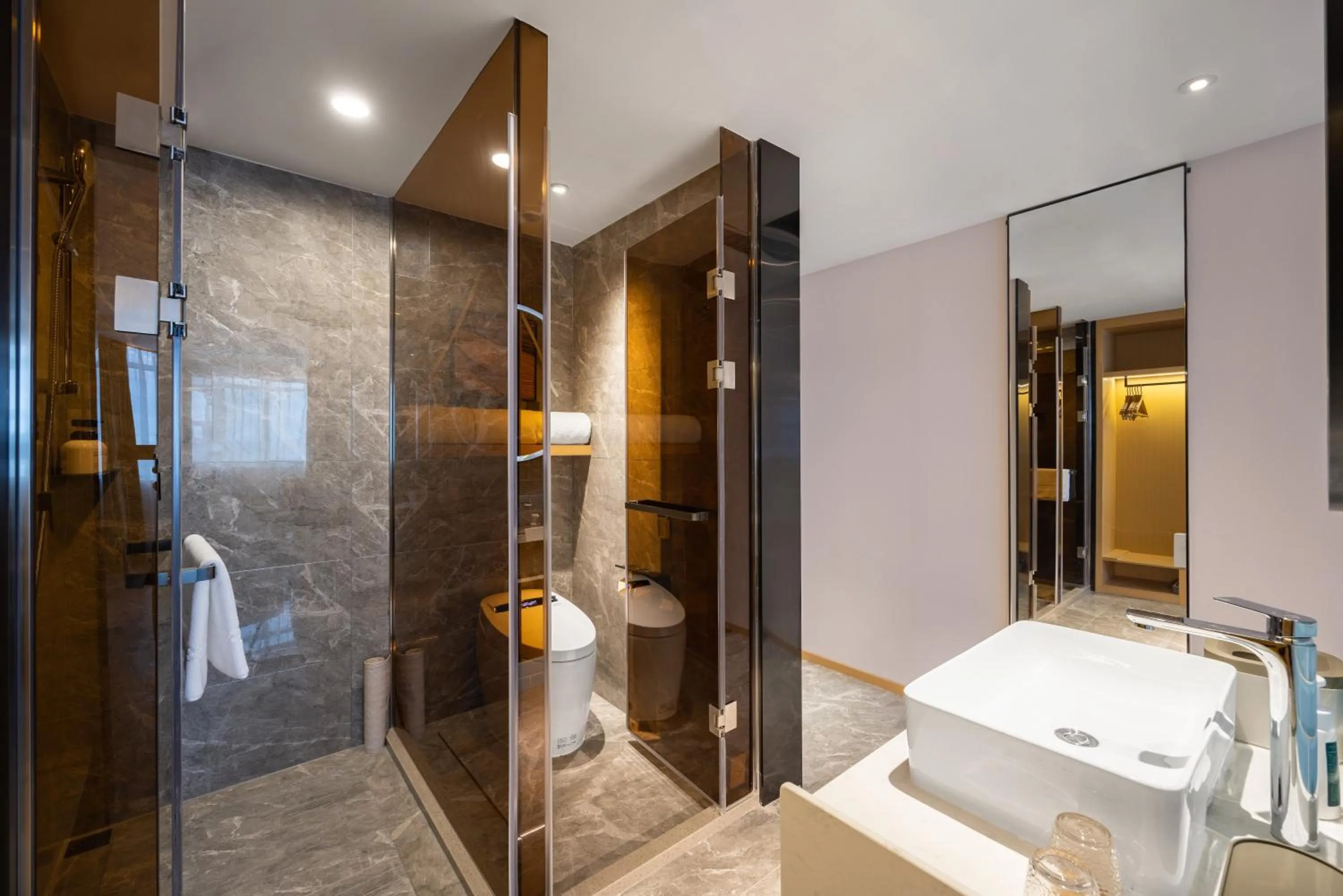 Atour X Hotel Yanji Department Store West Market