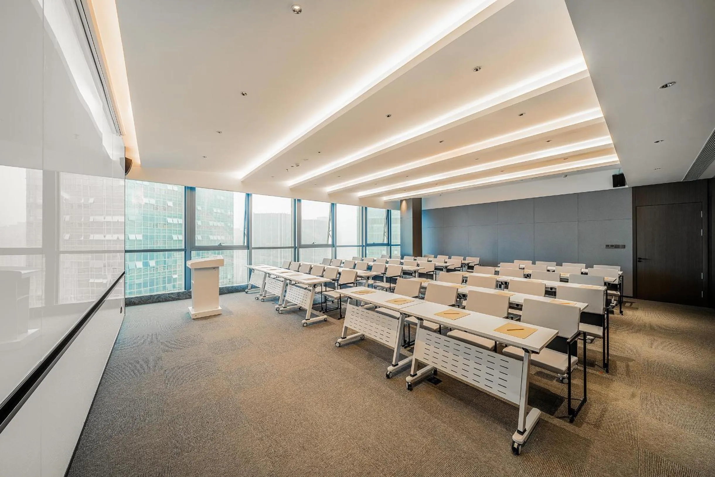 Meeting/conference room in Atour Hotel Chongqing Liangjiang District Jinke Center