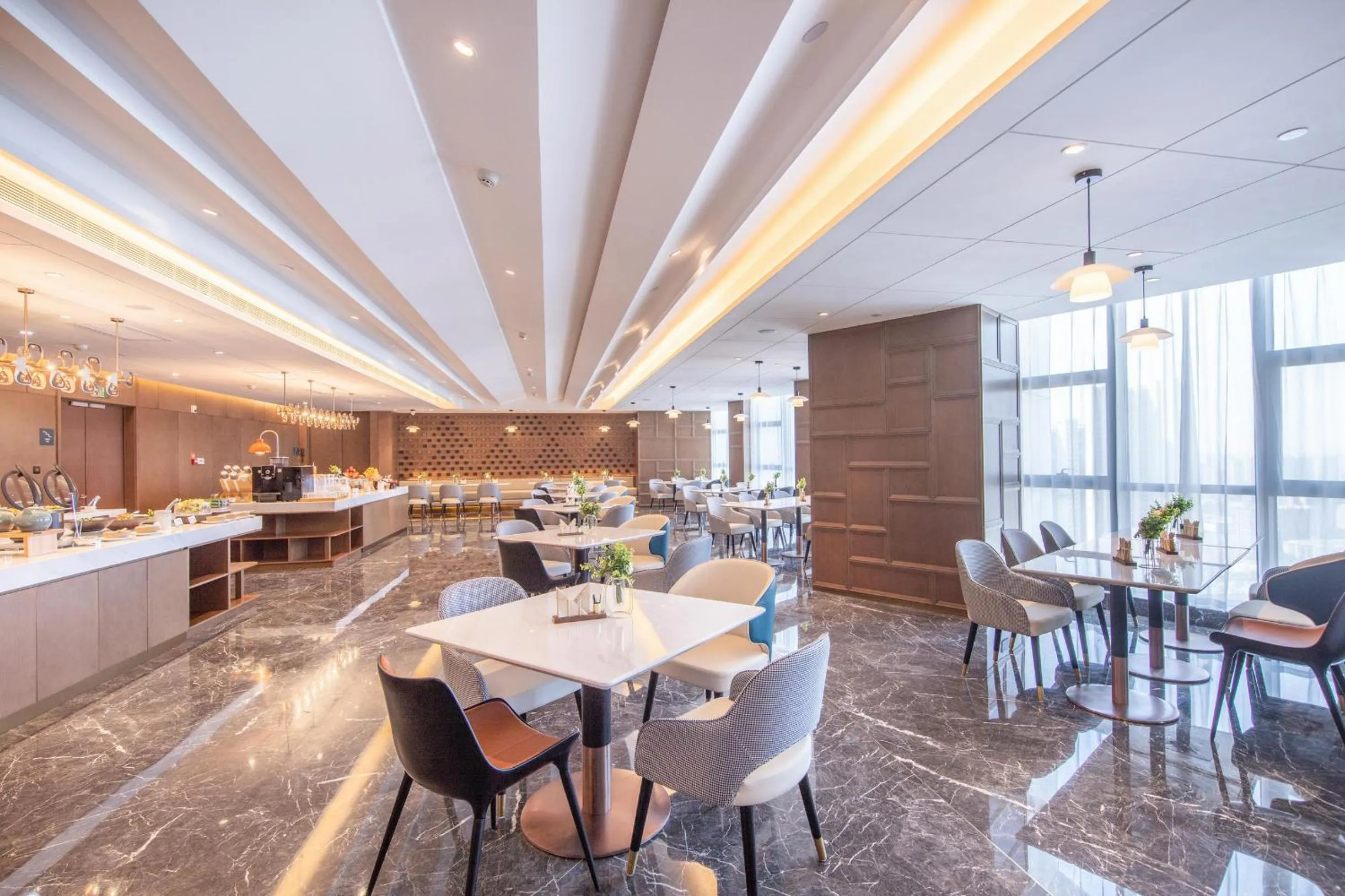 Restaurant/places to eat in Atour Hotel Wuhan University of Technology Jiedaokou