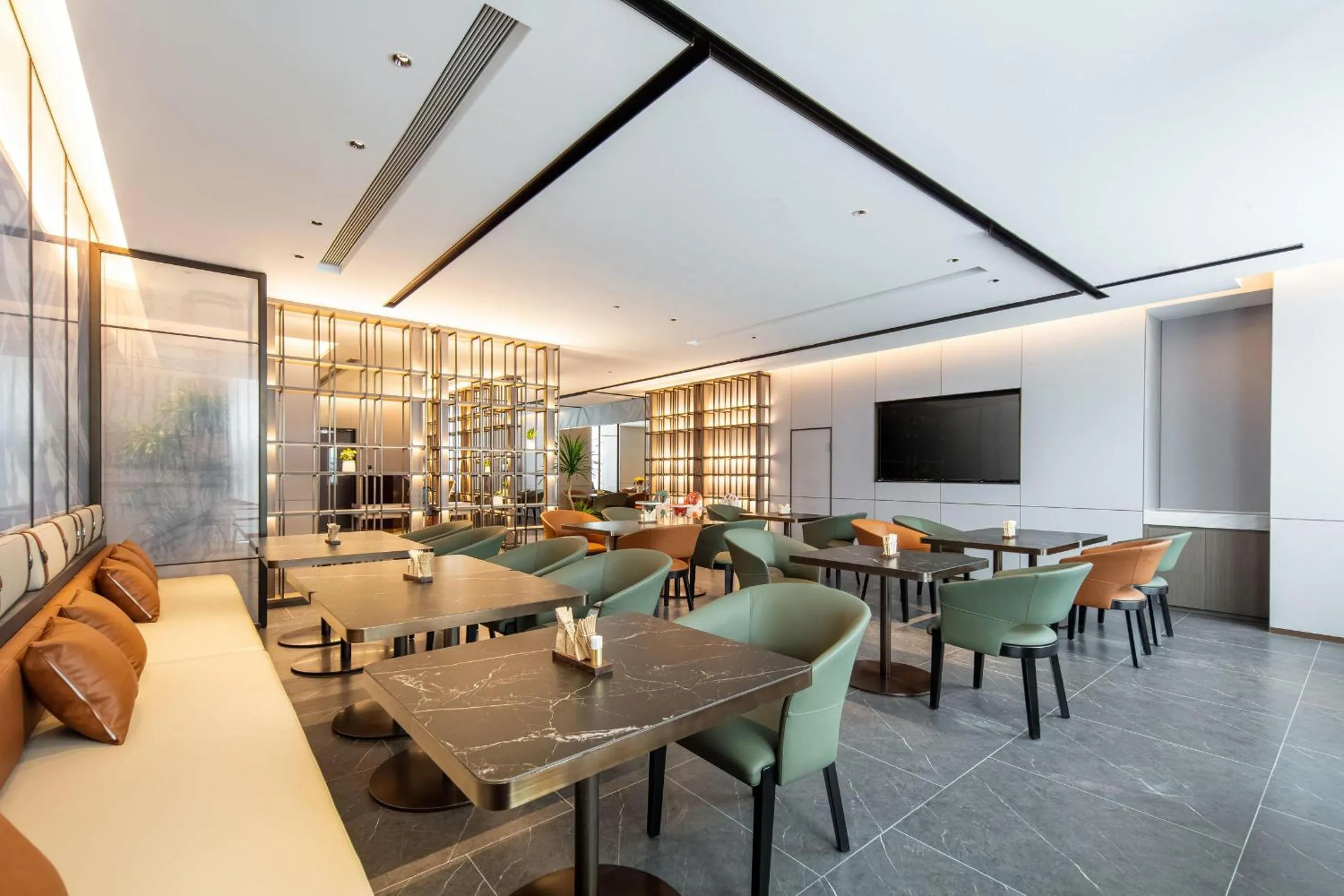 Restaurant/places to eat in Atour X Hotel Suzhou Xiangcheng Vigorous Island Subway Station