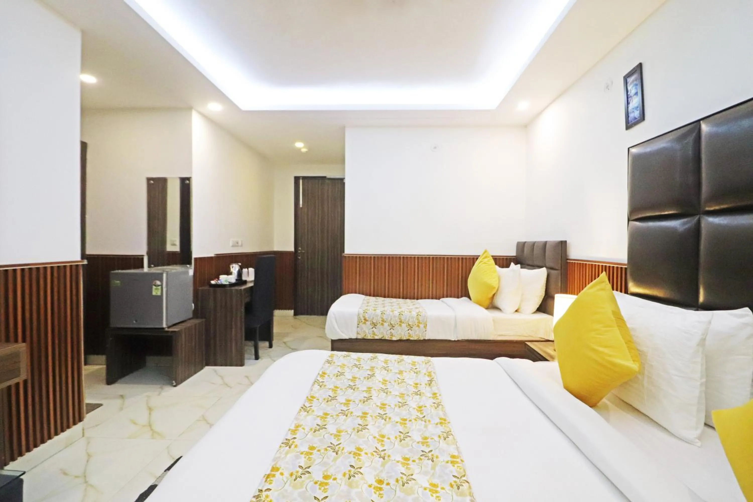 Property building, Bed in Mayda Residency By Mayda Hospitality Pvt. Ltd.