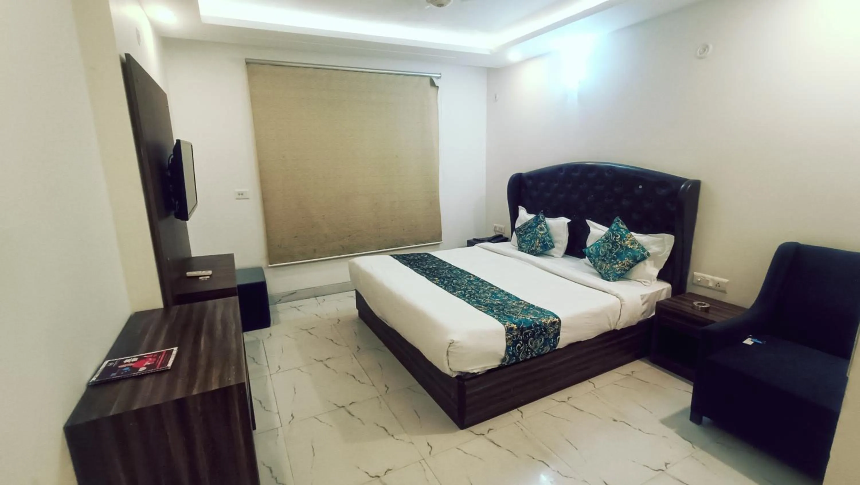 Property building, Bed in Mayda Residency By Mayda Hospitality Pvt. Ltd.