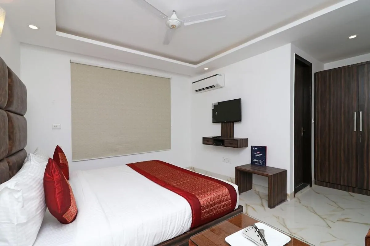 Property building, Bed in Mayda Residency By Mayda Hospitality Pvt. Ltd.