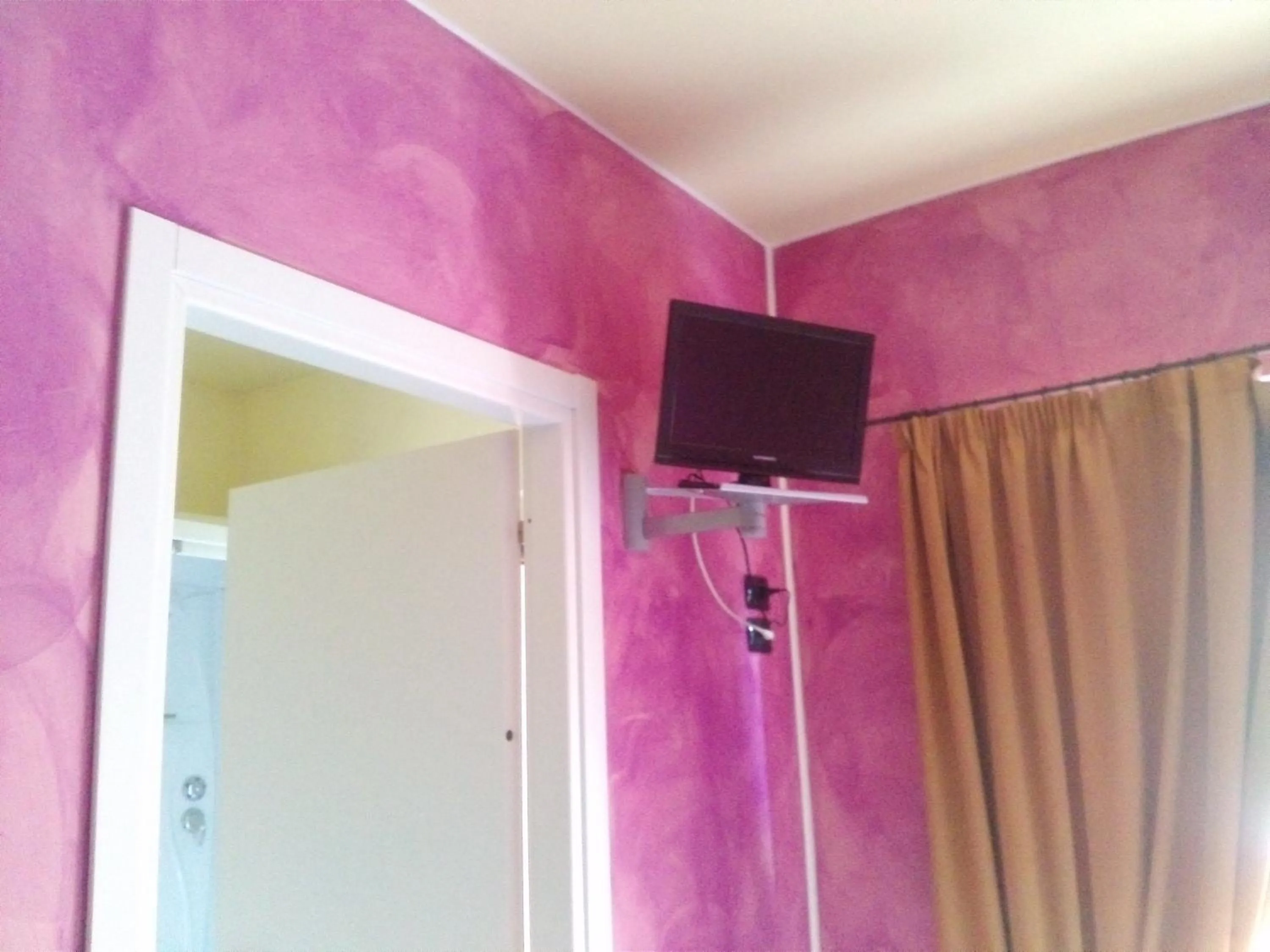 Day in Hotel Empire Resort