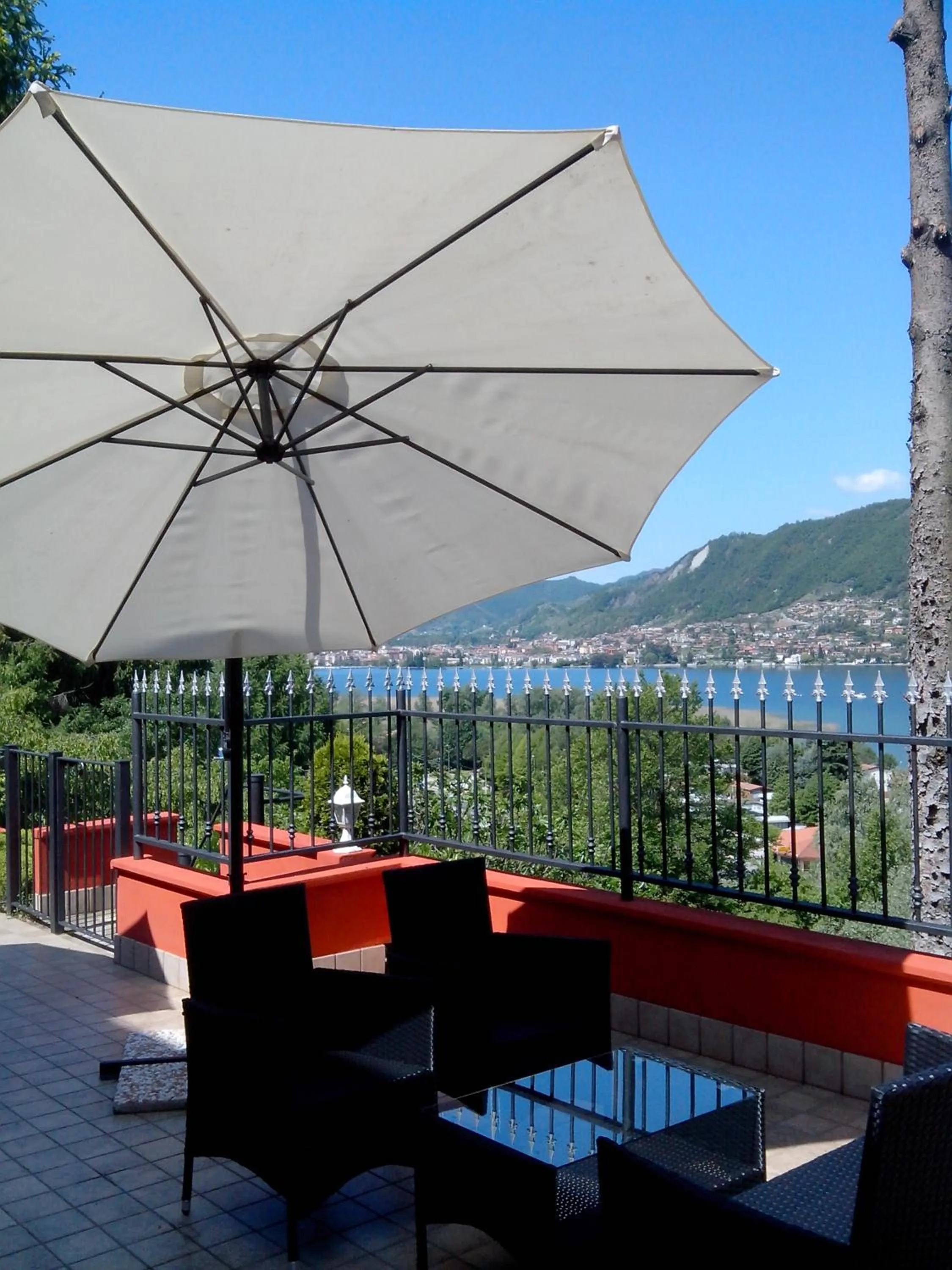 Spring in Hotel Empire Resort