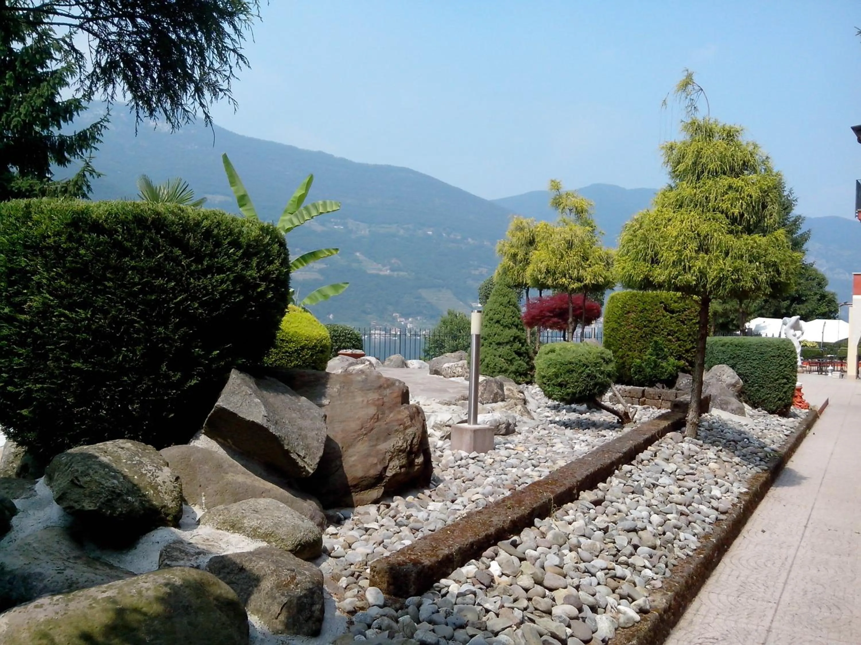 Day in Hotel Empire Resort