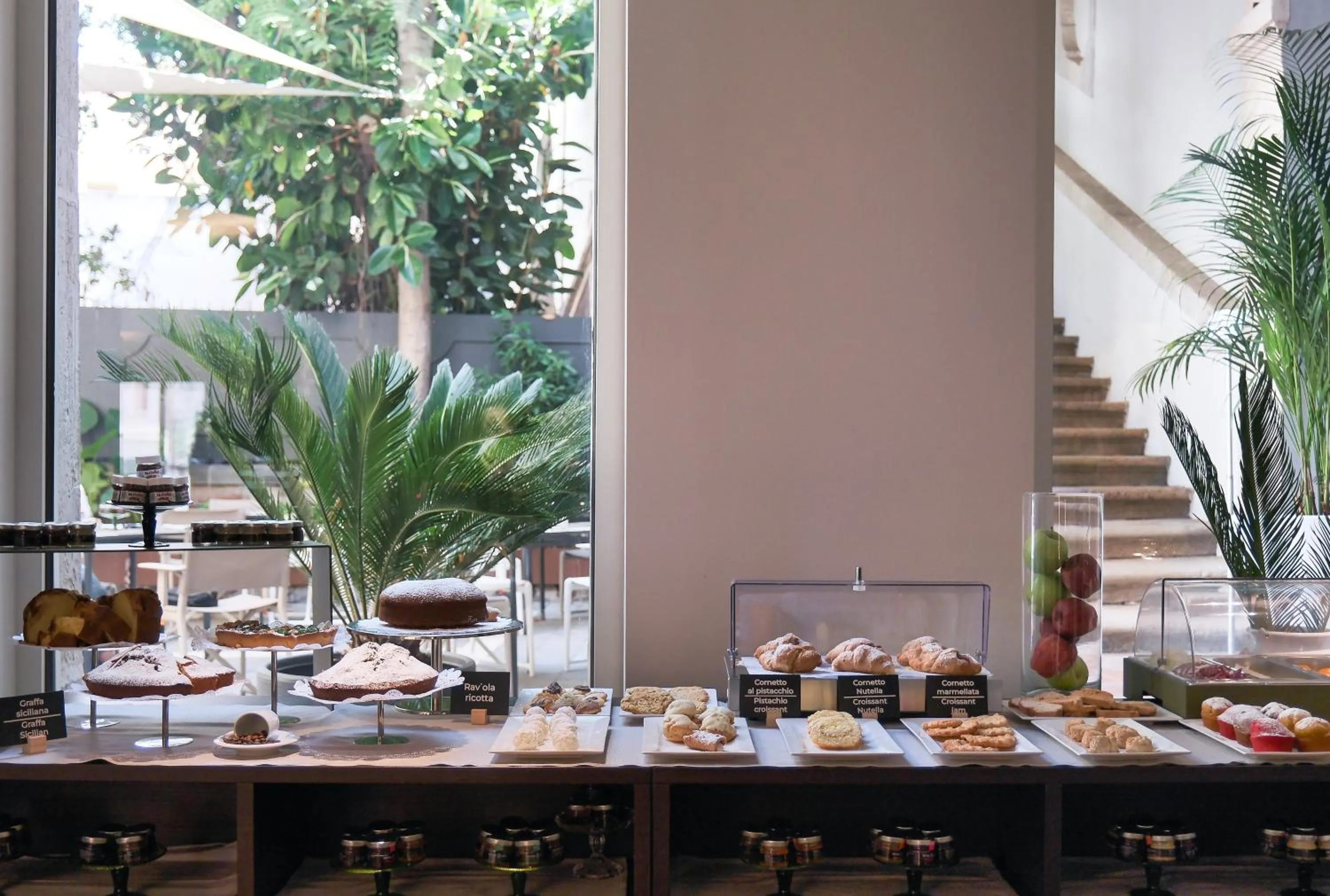 Continental breakfast in Palazzo Sangiorgio