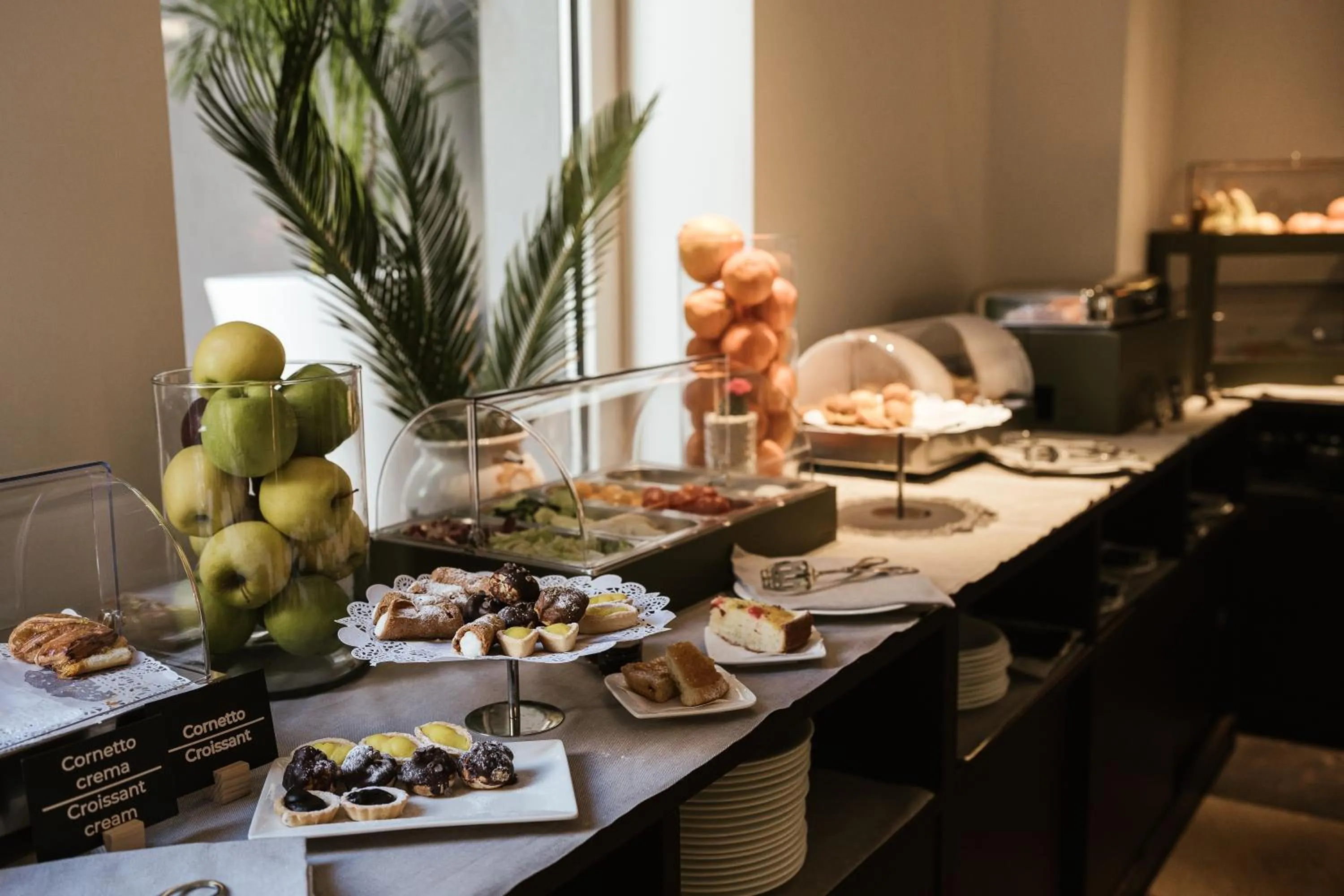 Breakfast in Palazzo Sangiorgio