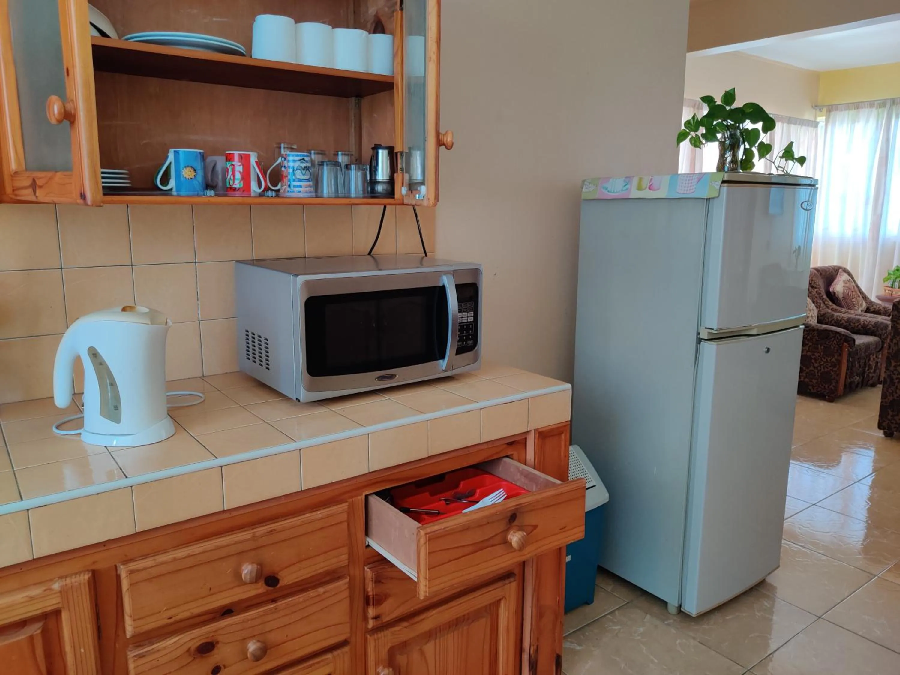 Coffee/tea facilities in Bob Apartments