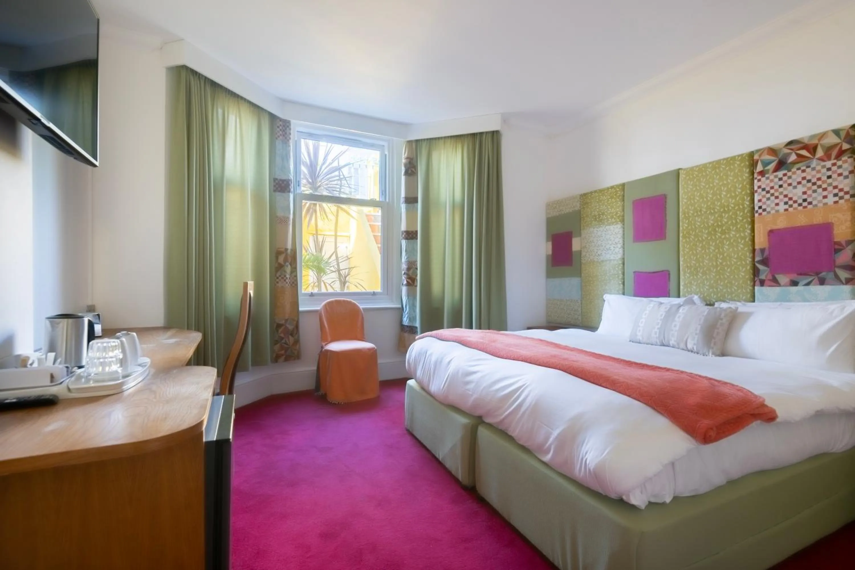 Bed in INNit Cavalaire