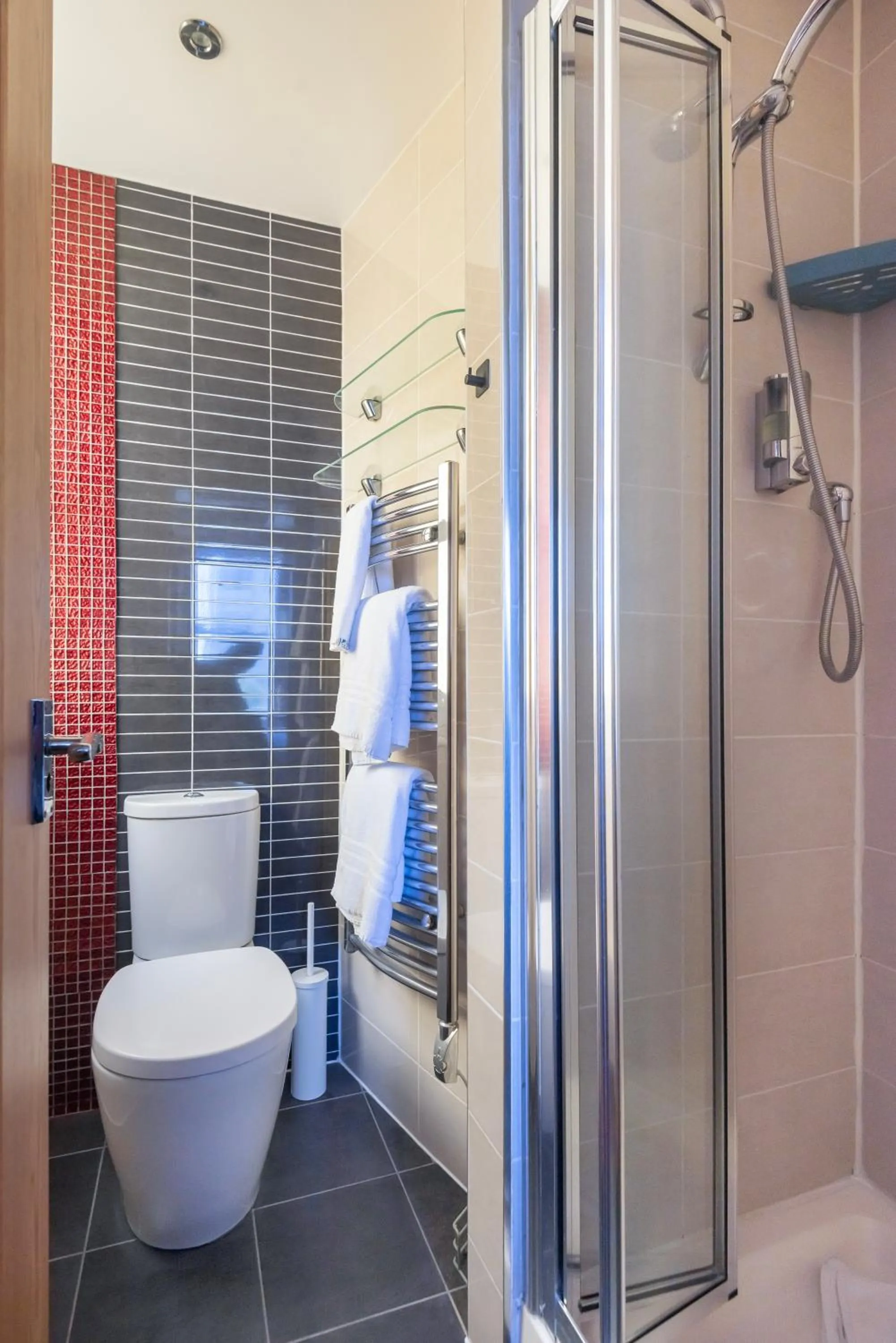 Shower in INNit Cavalaire