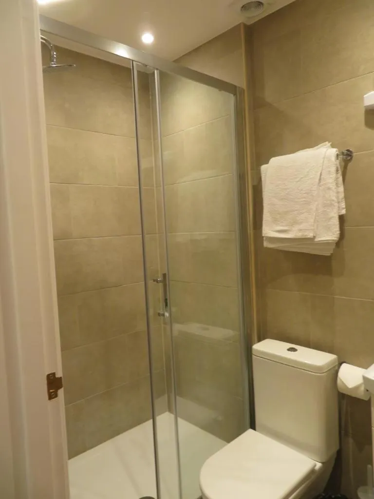 Glendale Hyde Park Hotel