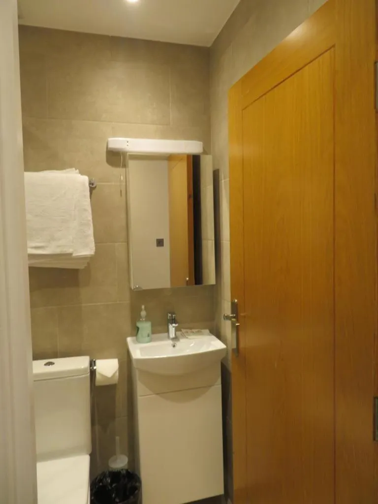 Glendale Hyde Park Hotel