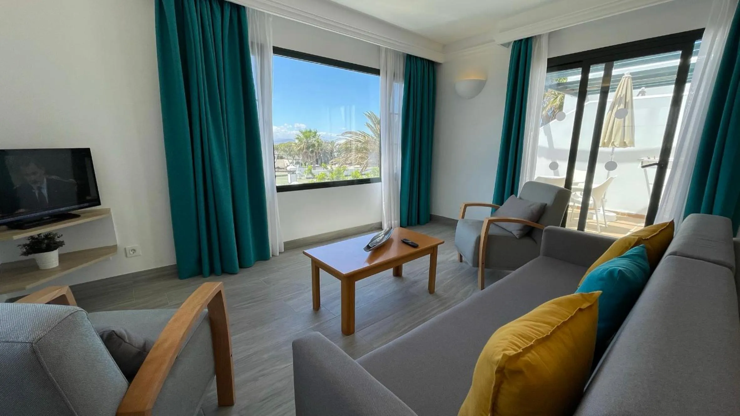 Living room in Palmeras Garden