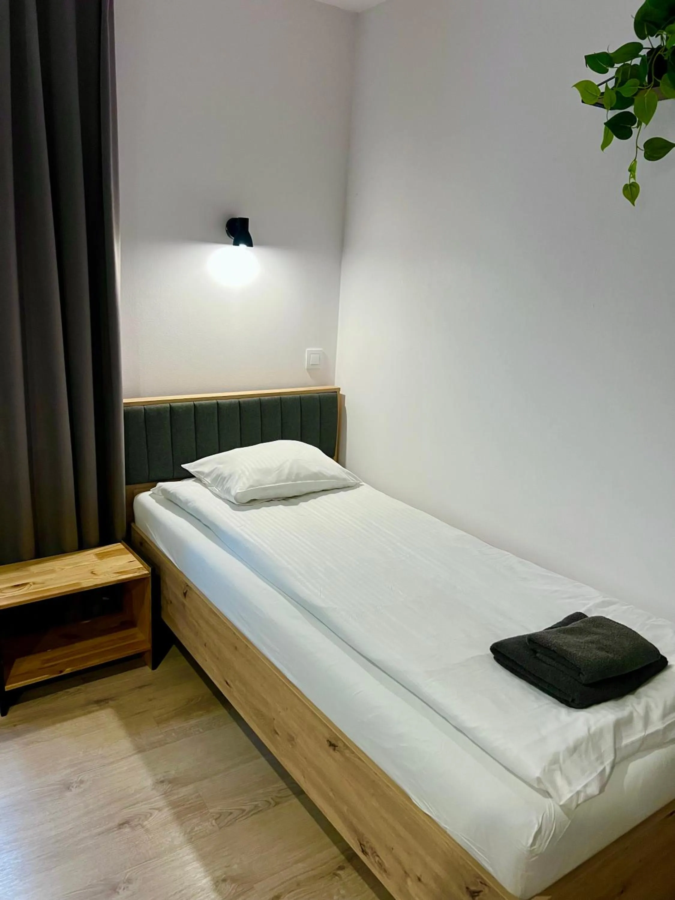 Bed in Old Tree Home & Restaurant